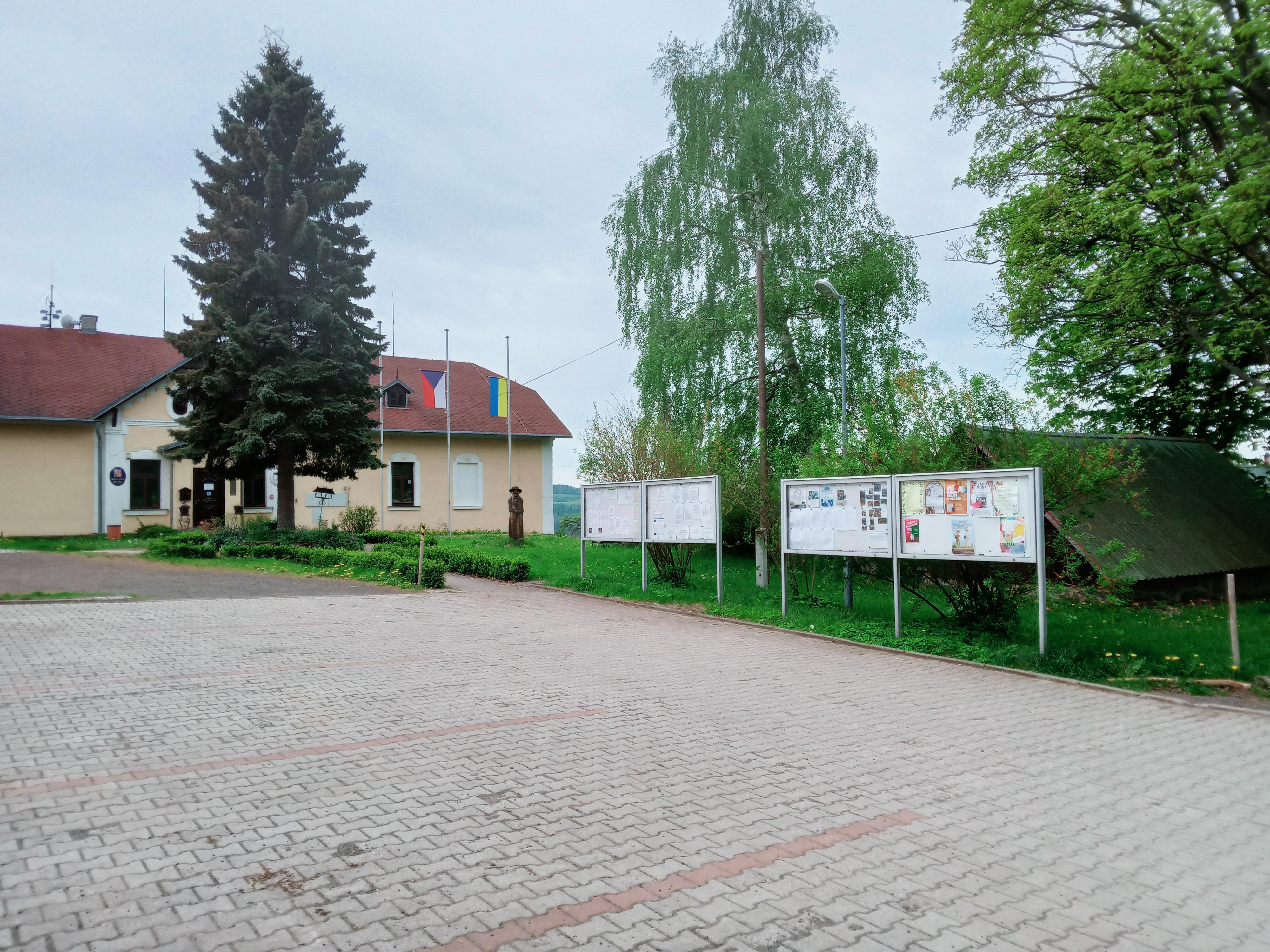 Blatno - obecní úřad foto 6