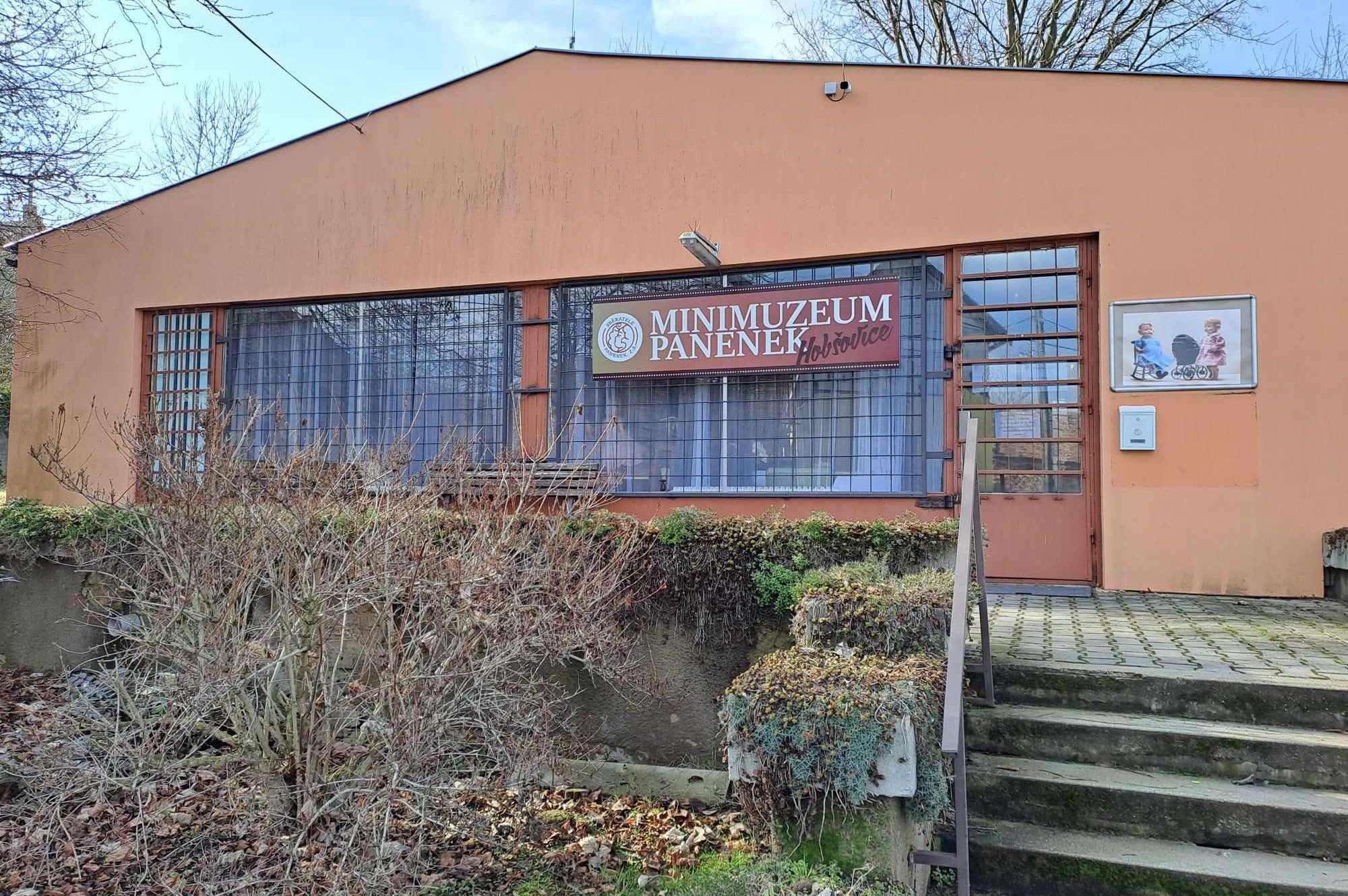 Minimuzeum panenek Hobšovice foto 2