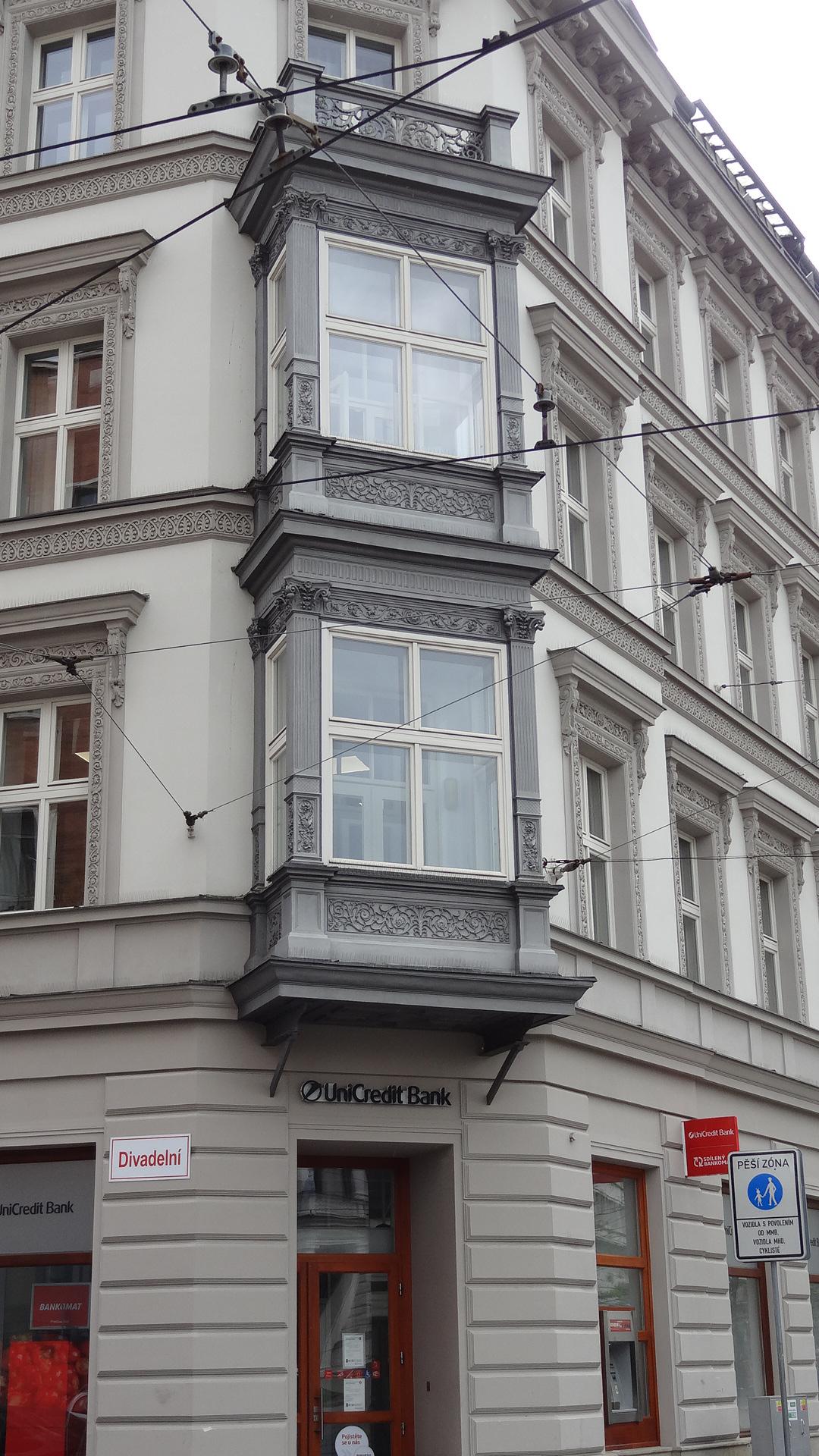 Bankomat UniCredit Bank Czech Republic foto 3