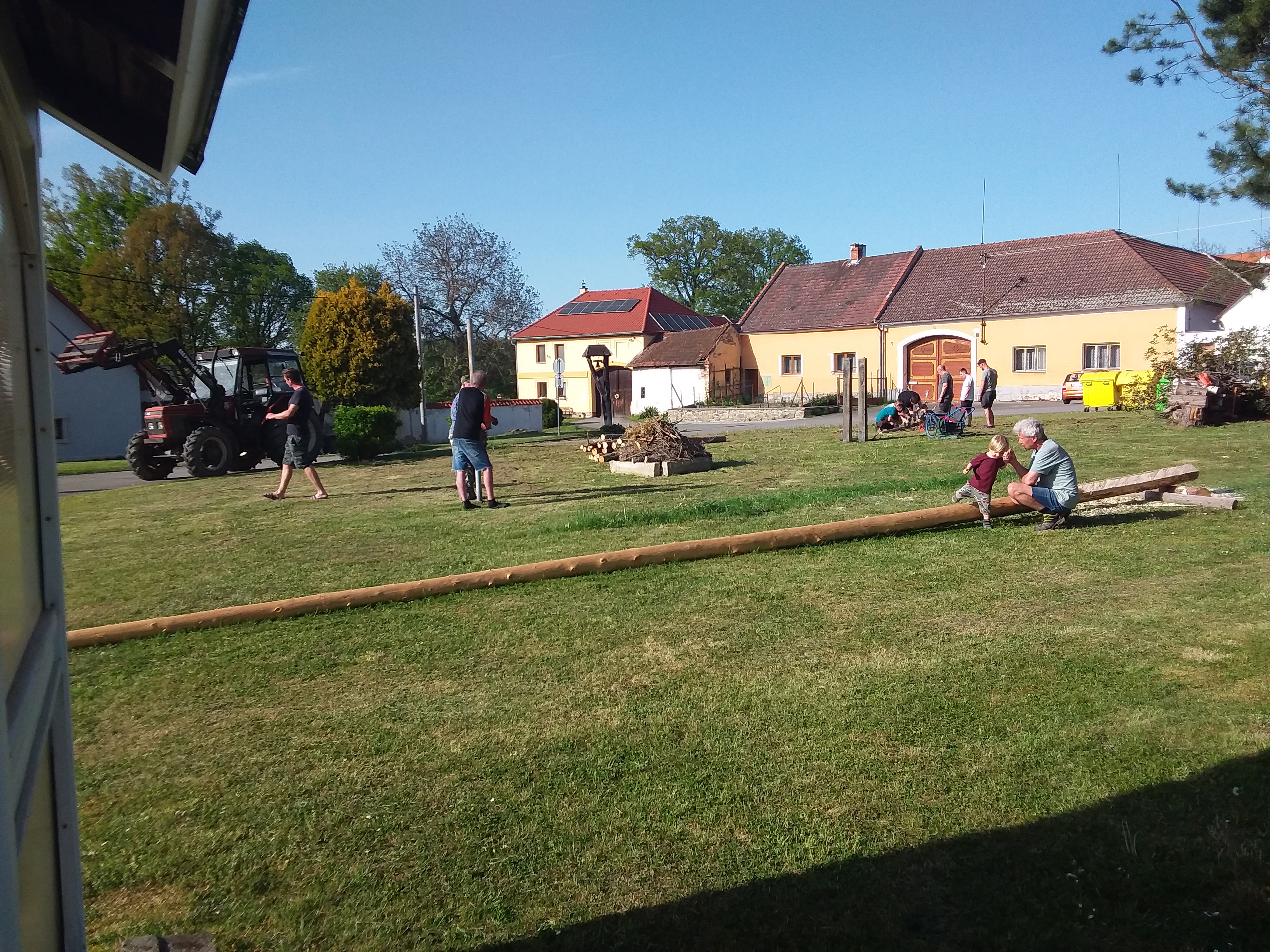Lužice - obecní úřad foto 2