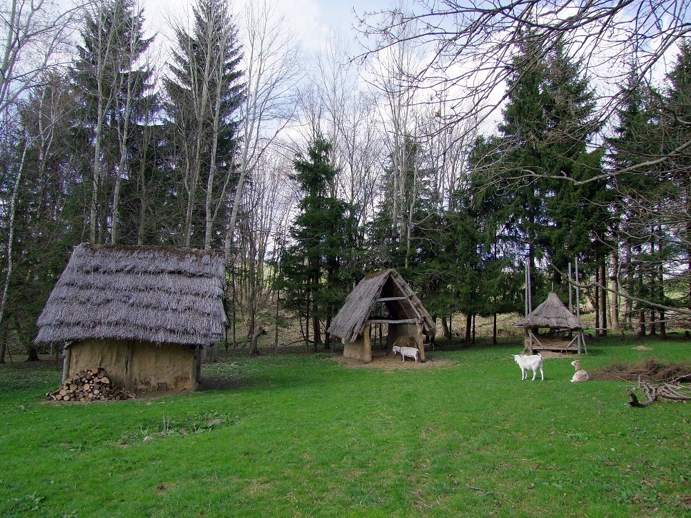 Villa Nova Uhřínov středisko experimentální archeologie a regionálních dějin foto 2