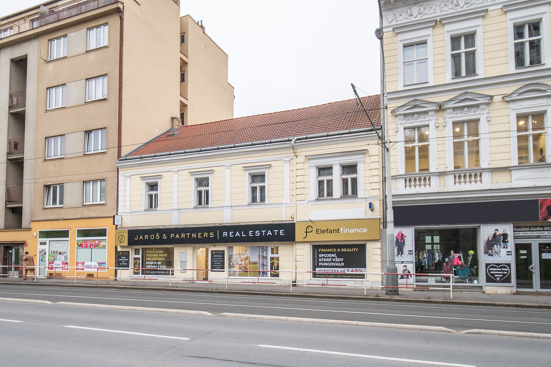 Filip Hadamczik - realitní makléř Jaroš & Partners foto 2