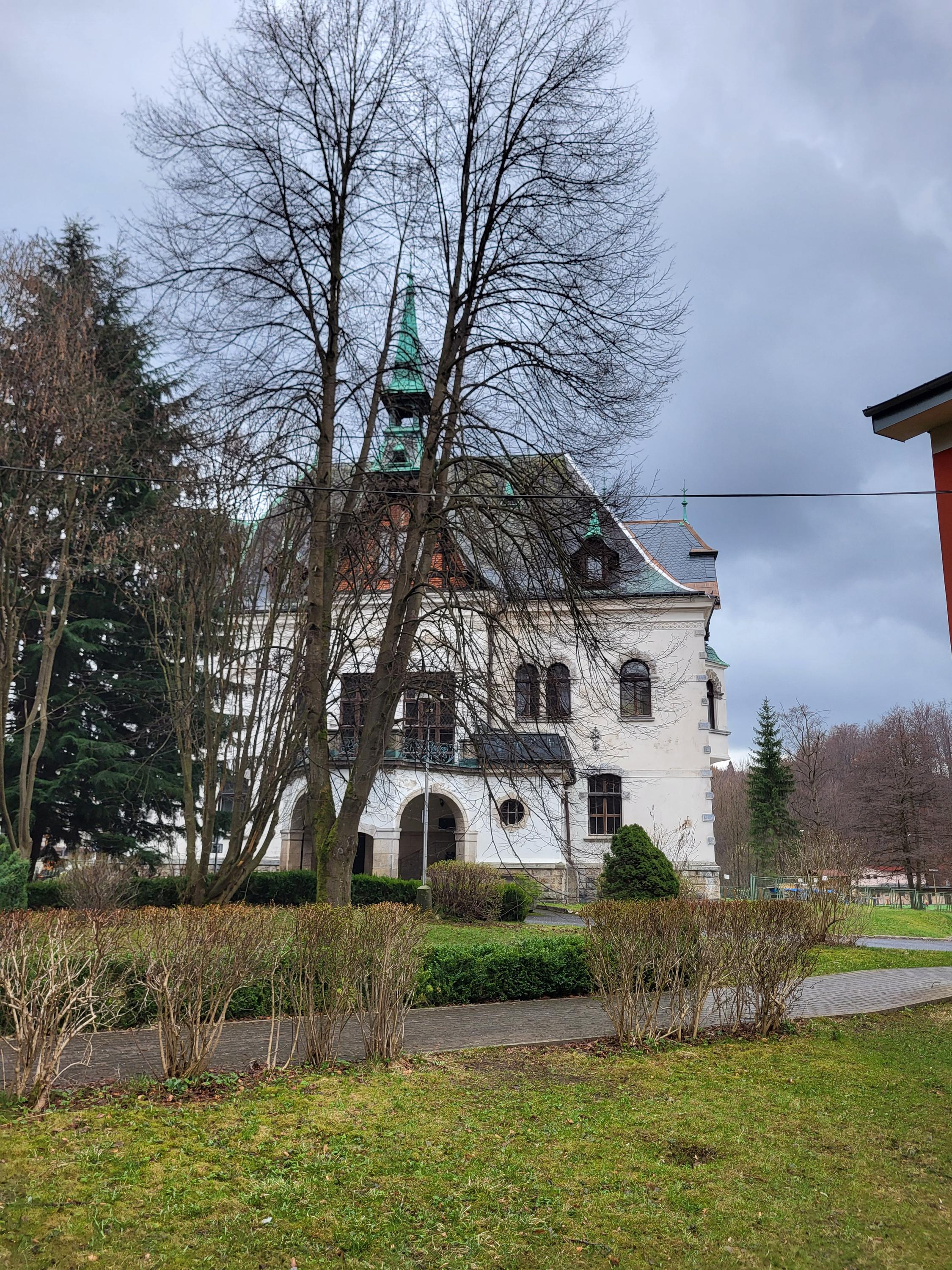 Městská knihovna v Desné foto 6