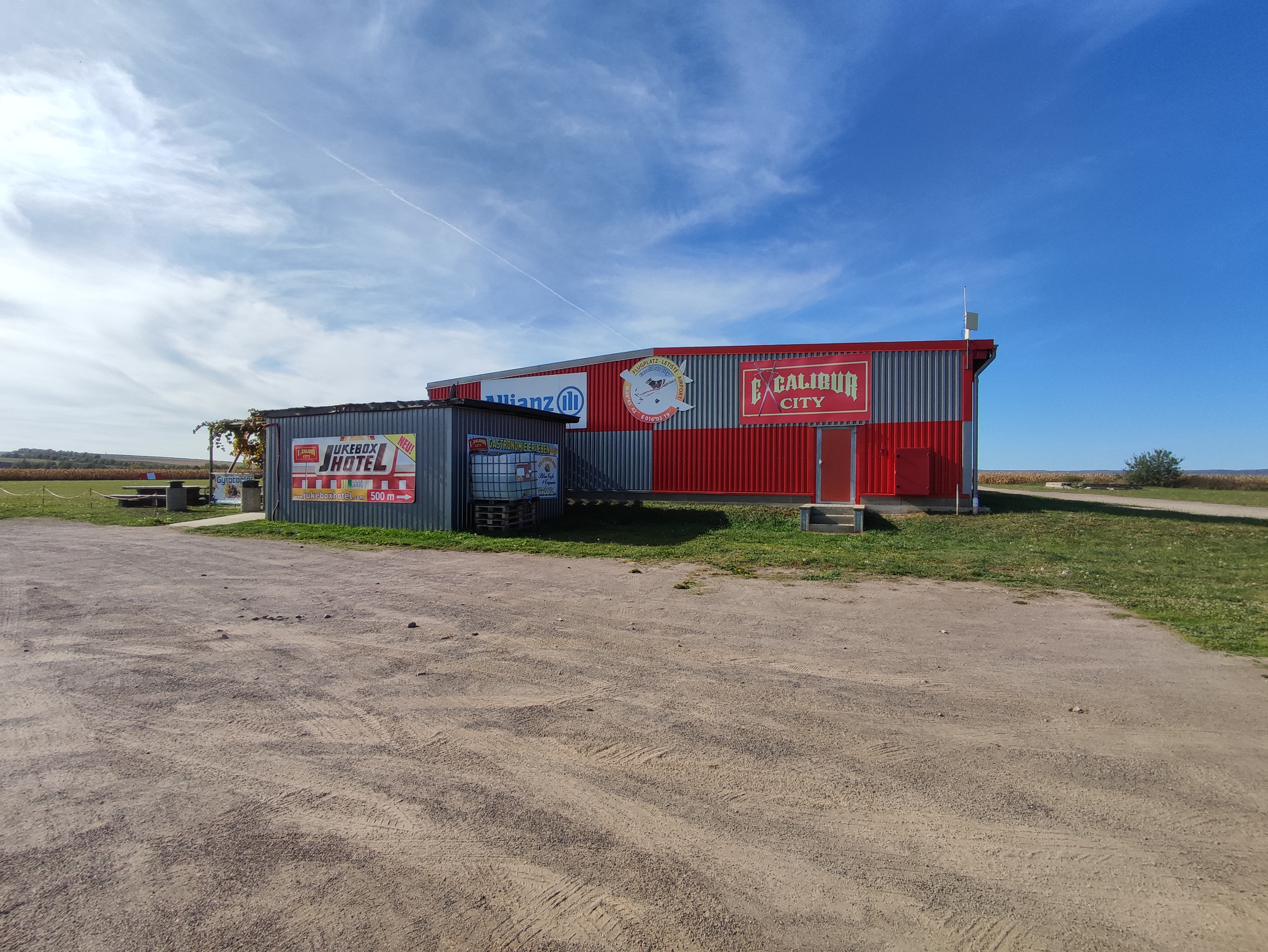 Letiště Hatě Excalibur foto 4