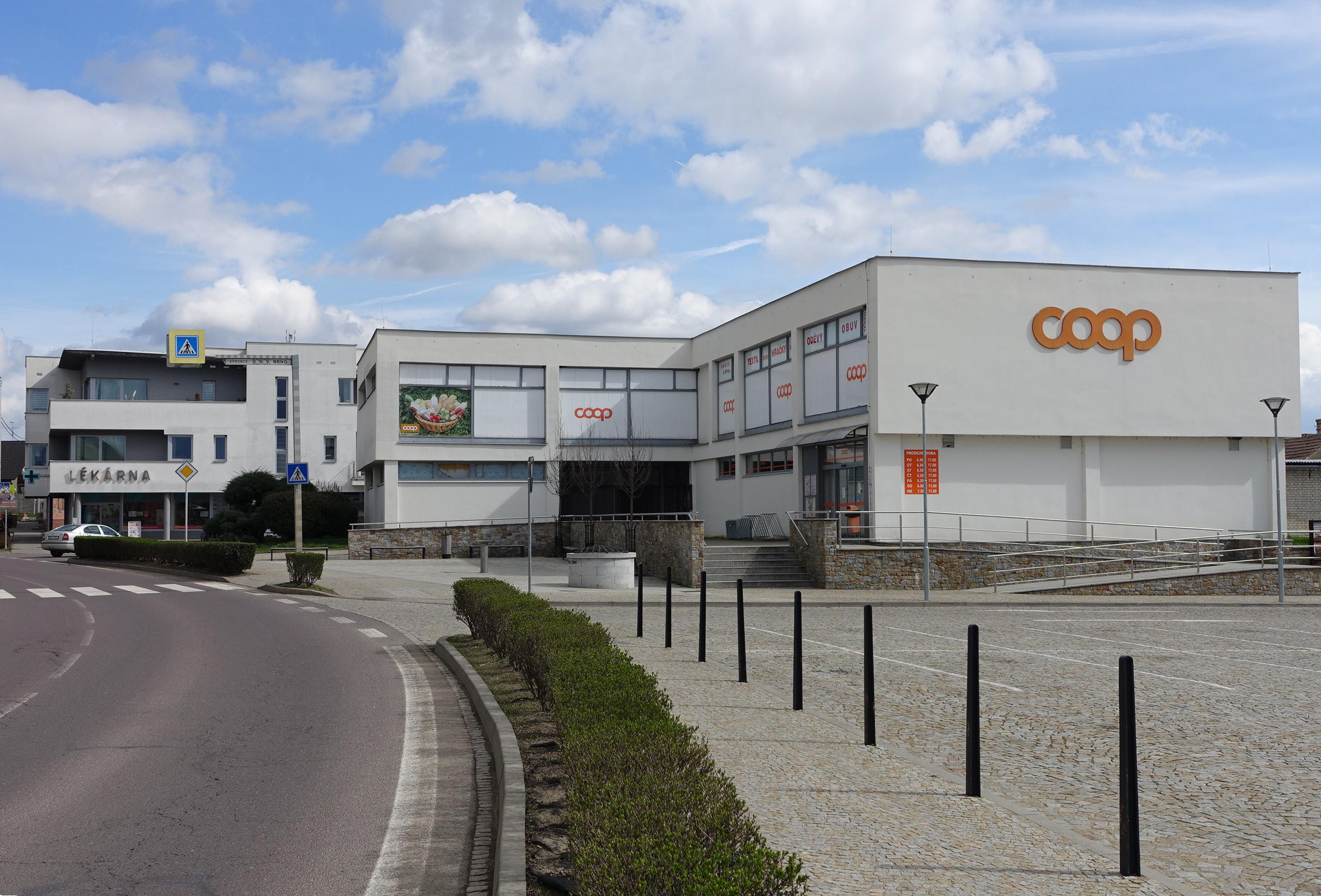 JEDNOTA, spotřební družstvo, Moravský Krumlov – COOP