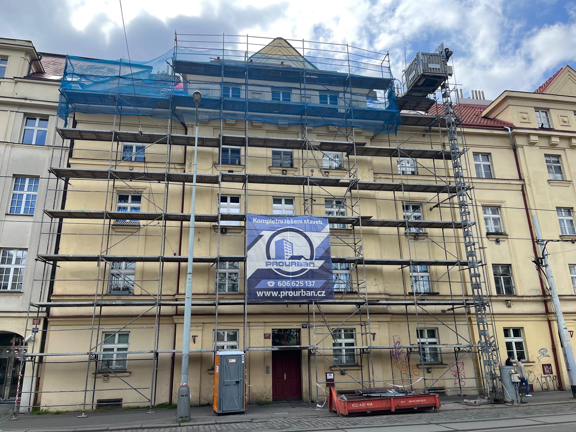 STAVEBNÍ VÝTAHY - půjčovna stavebních výtahů a lešení foto 2