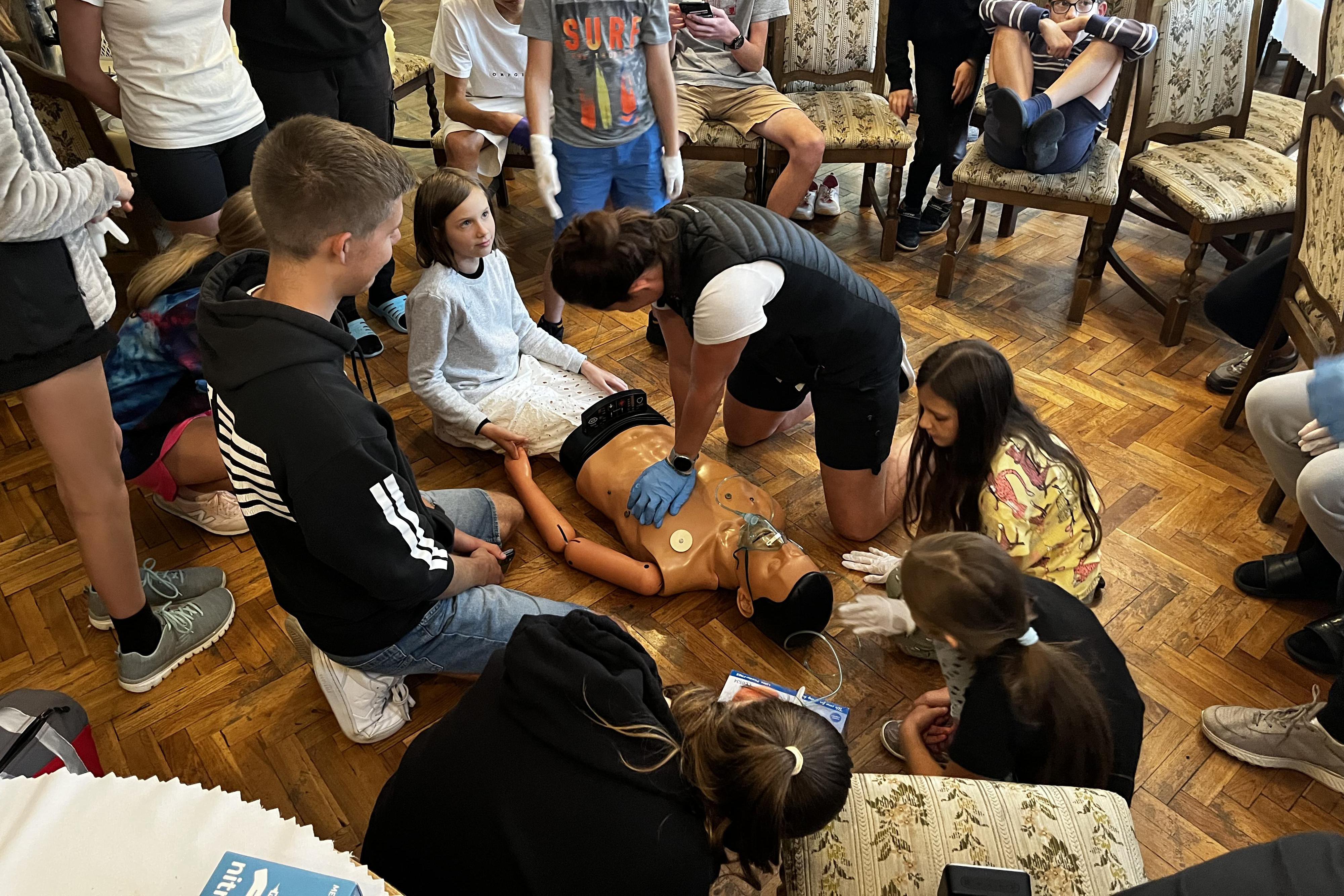 Mgr. Tomáš Záleský, DiS.- Kurzy první pomoci na míru