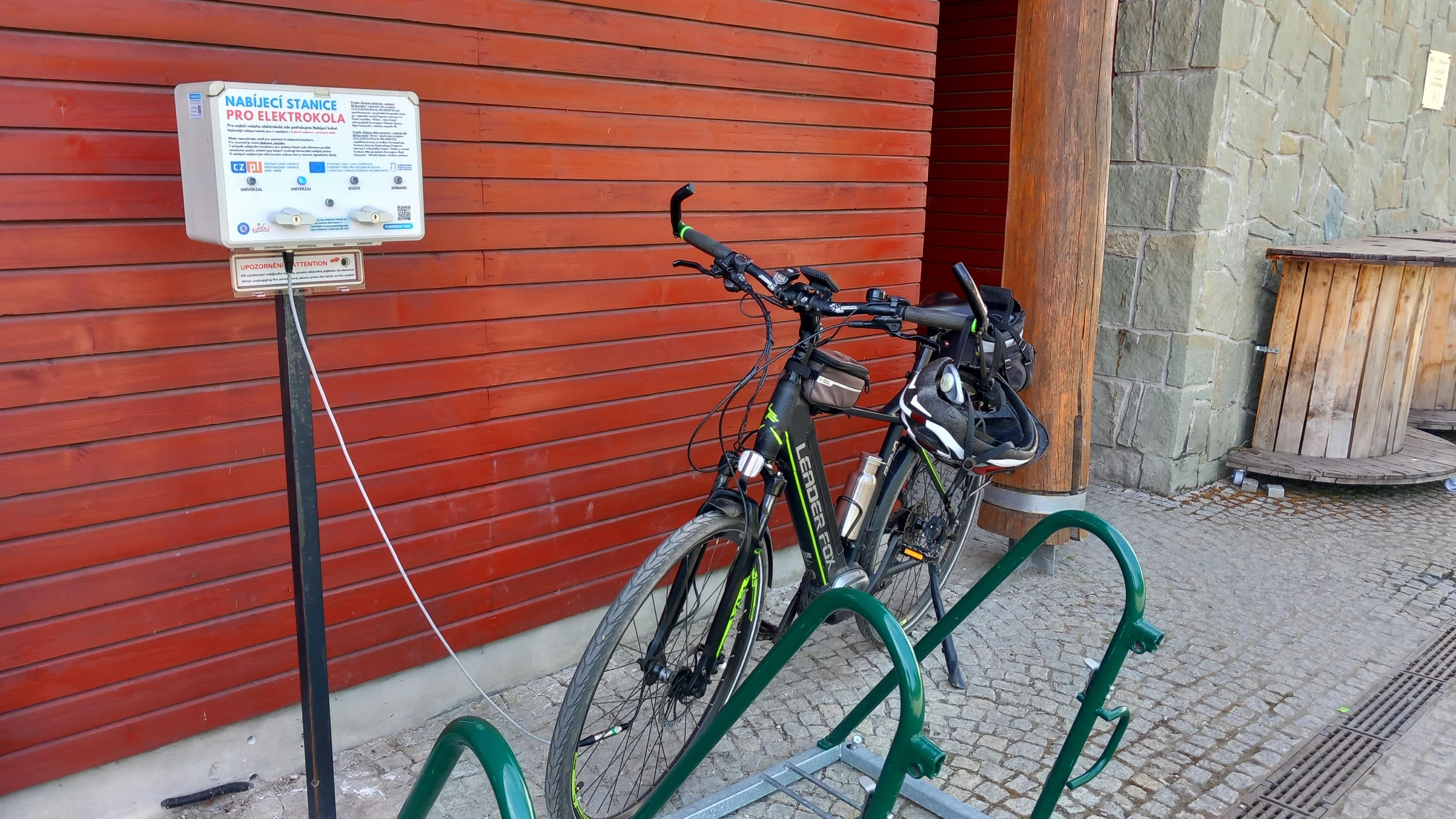 Nabíjecí stanice Areál Loděnice v parku Boženy Němcové