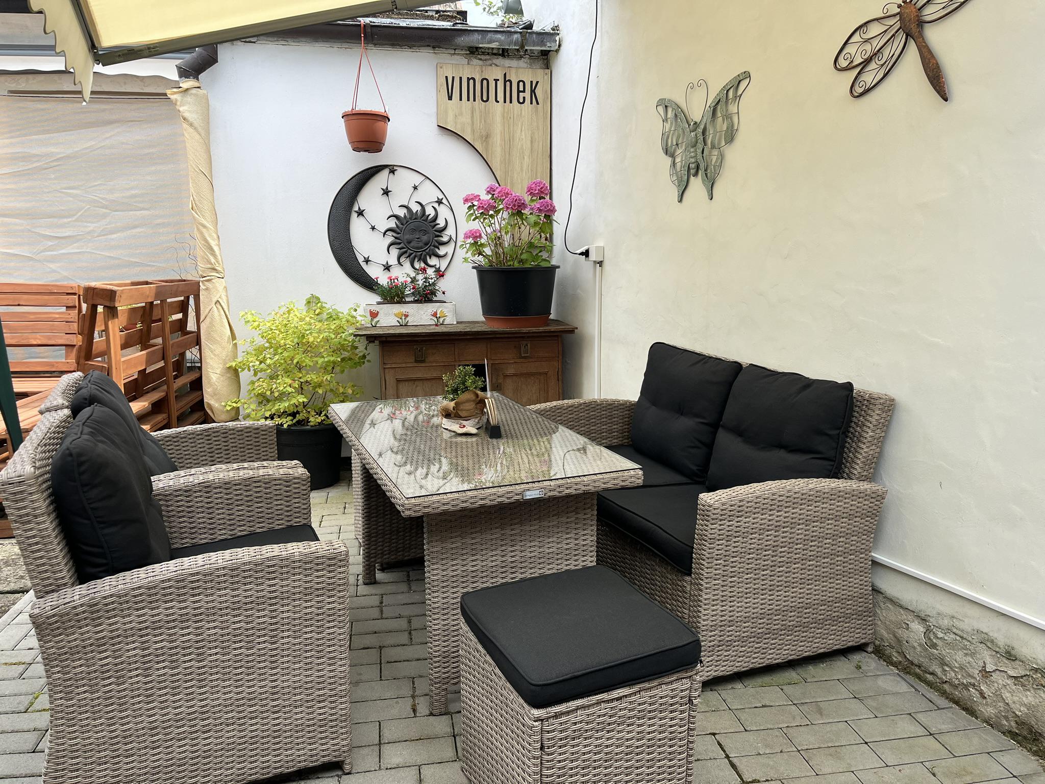 Mini bistro - Vinotéka u Dušků foto 4