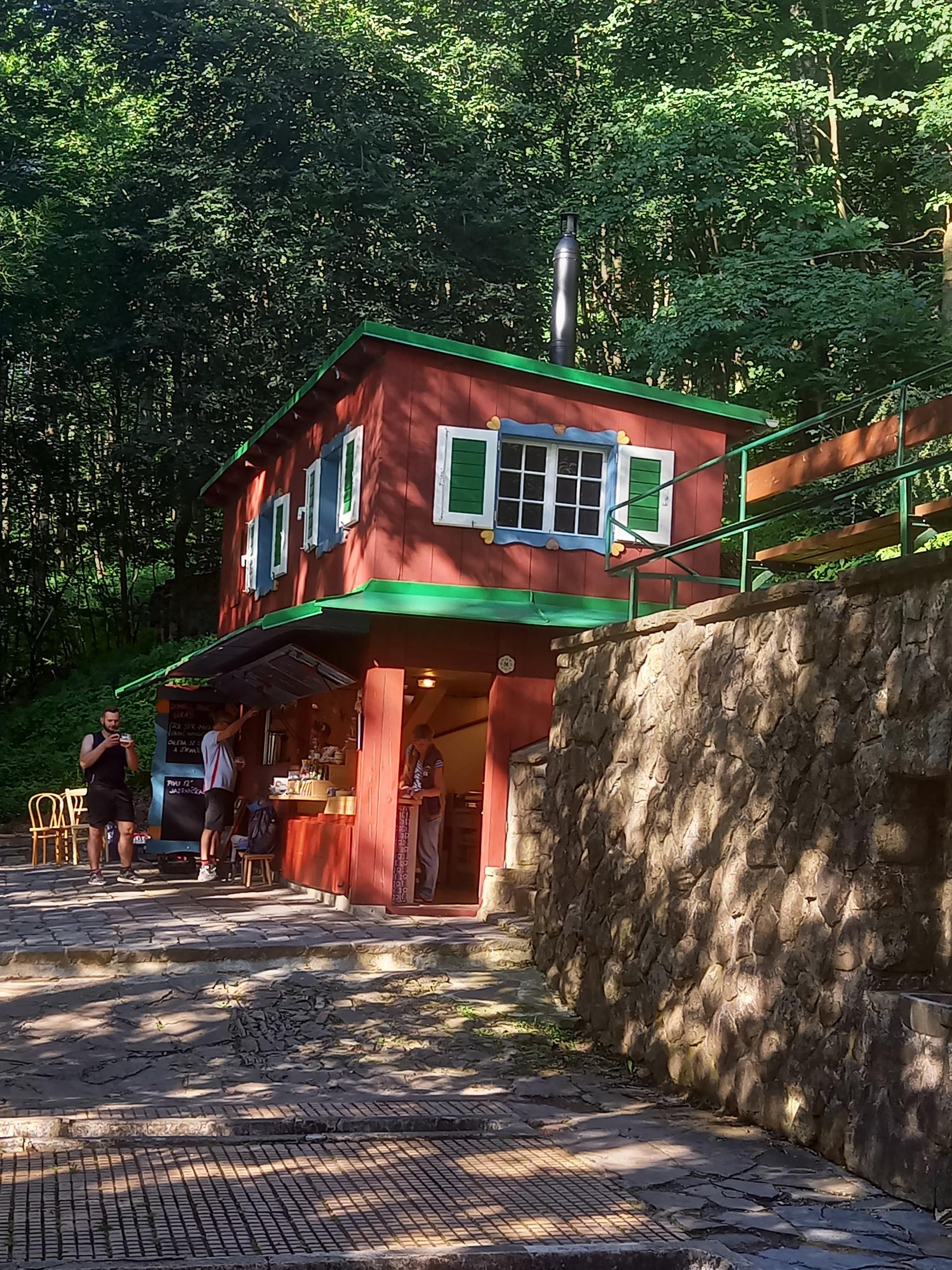 Chaloupka Maruška - Občerstvovna foto 3