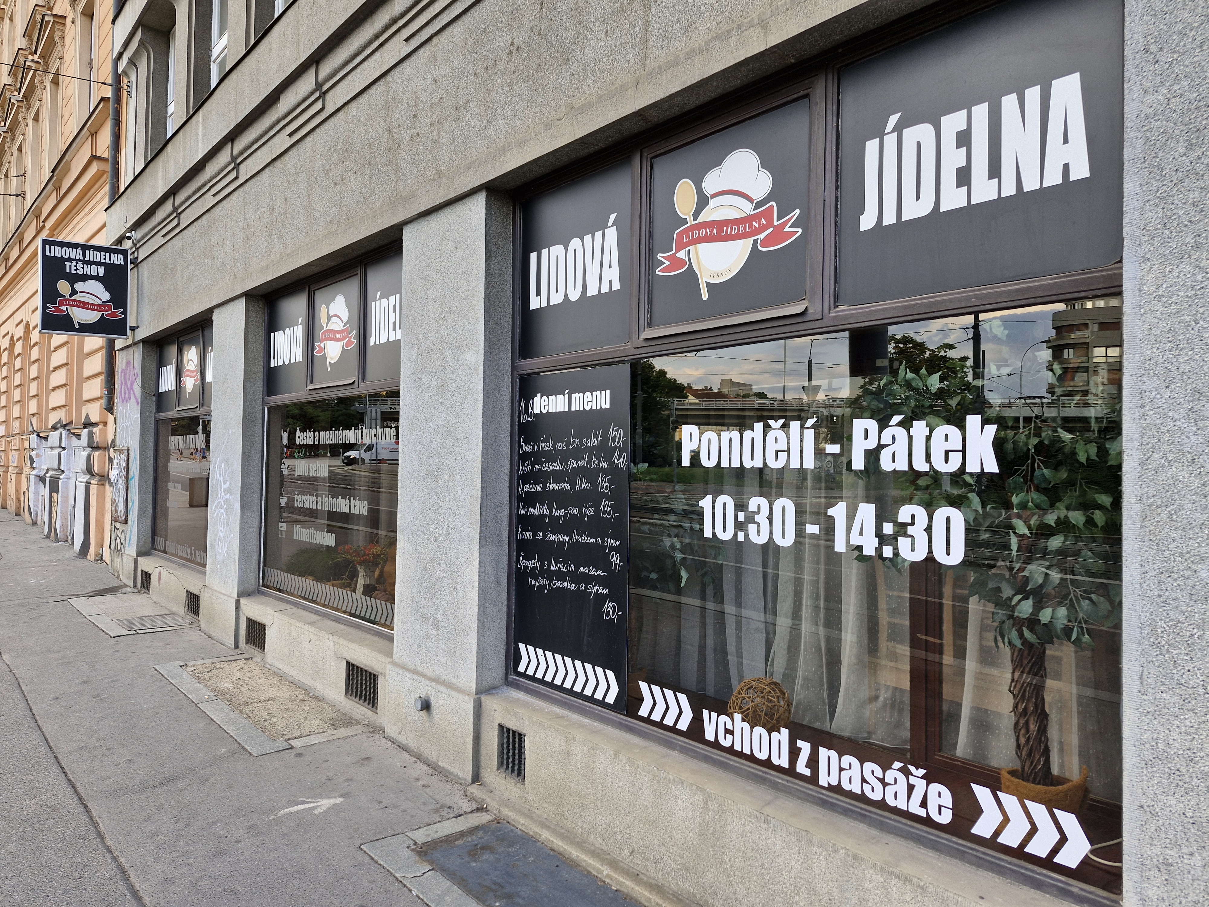 Lidová jídelna Těšnov foto 2