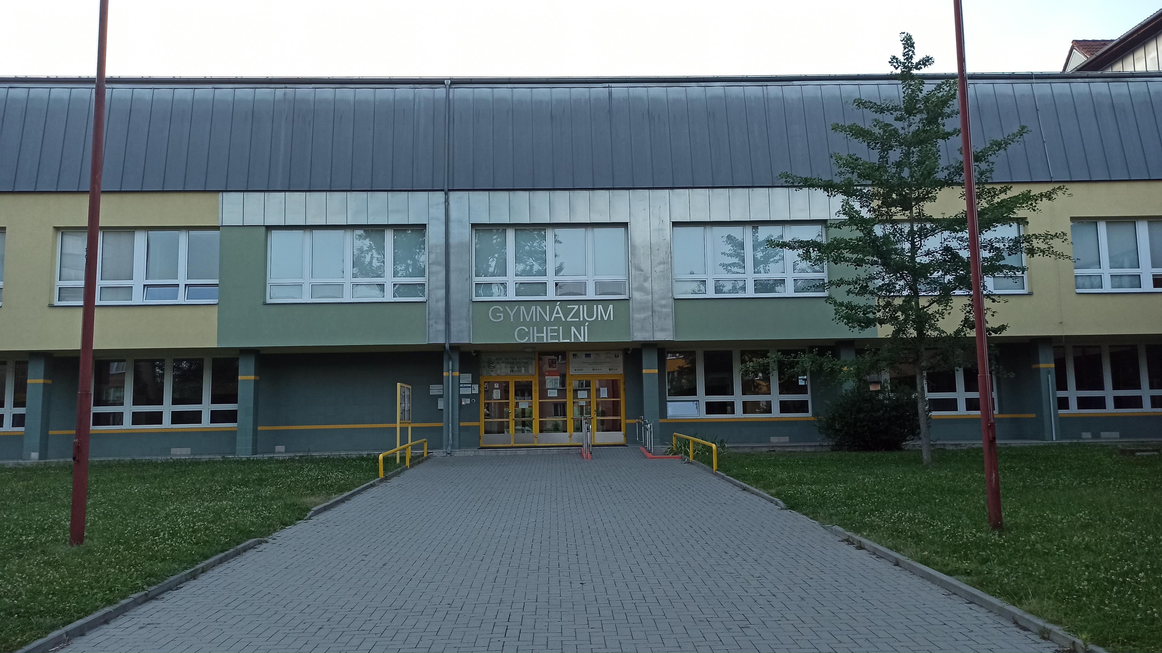 Gymnázium Cihelní Frýdek-Místek foto 2
