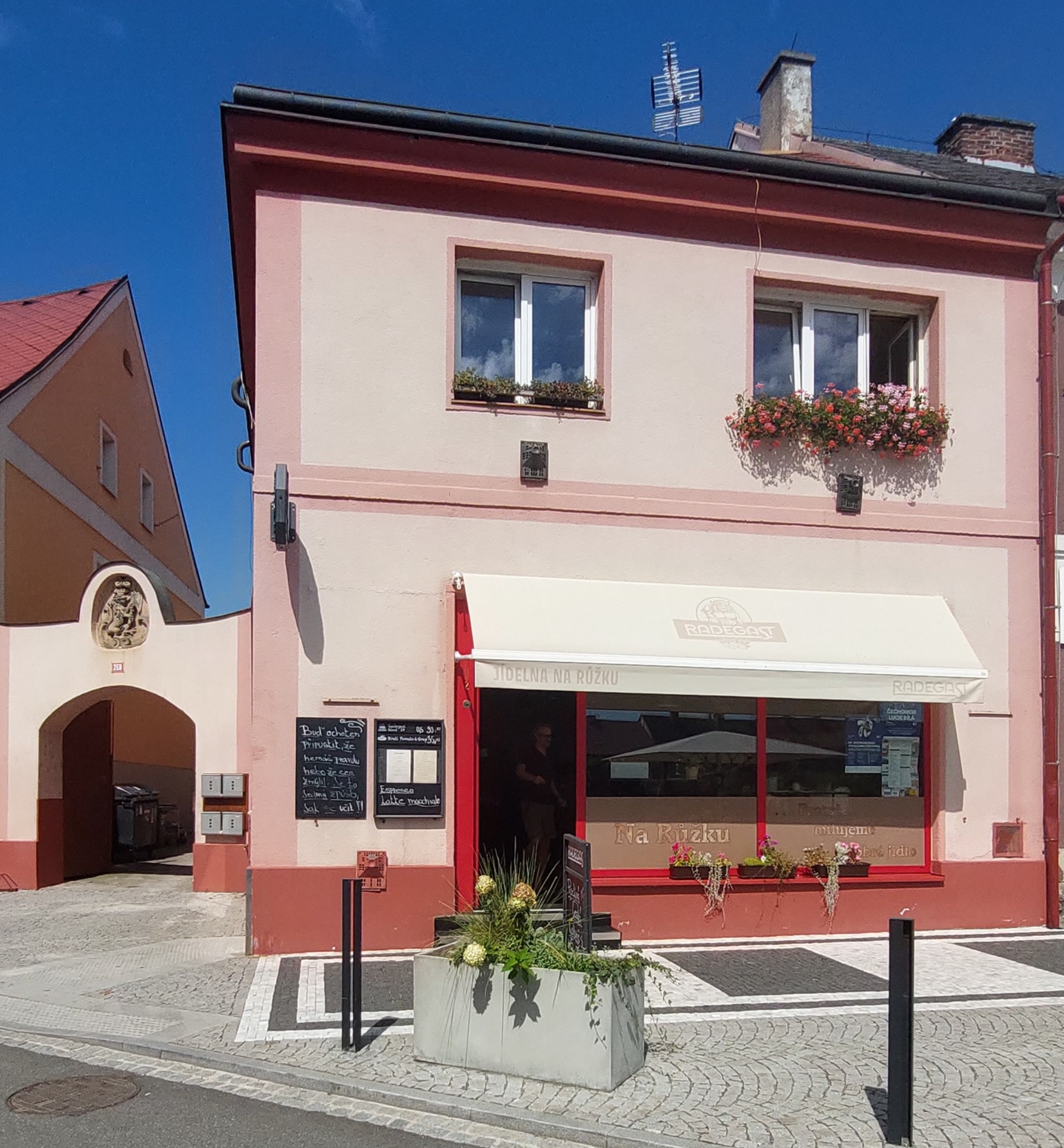 Jídelna NA RŮŽKU foto 6