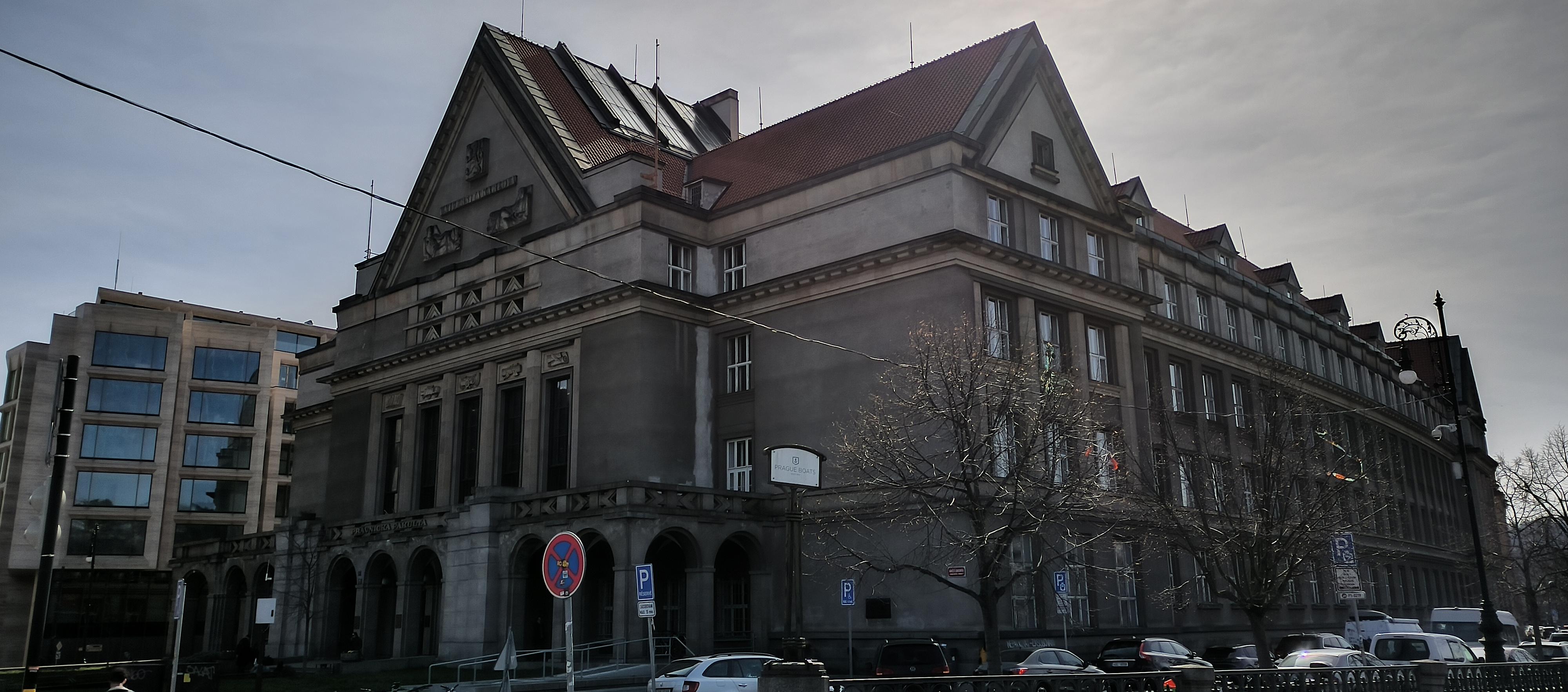 Univerzita Karlova, Právnická fakulta foto 6