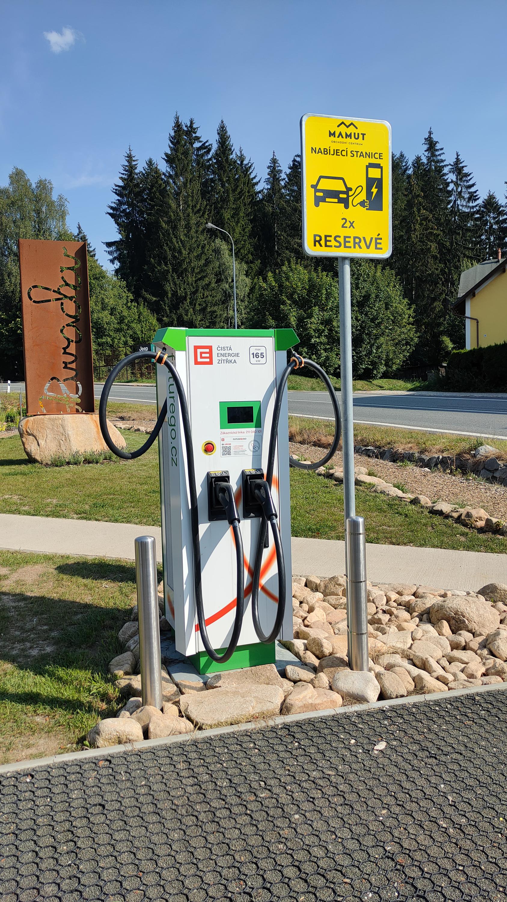Nabíjecí stanice ČEZ foto 2