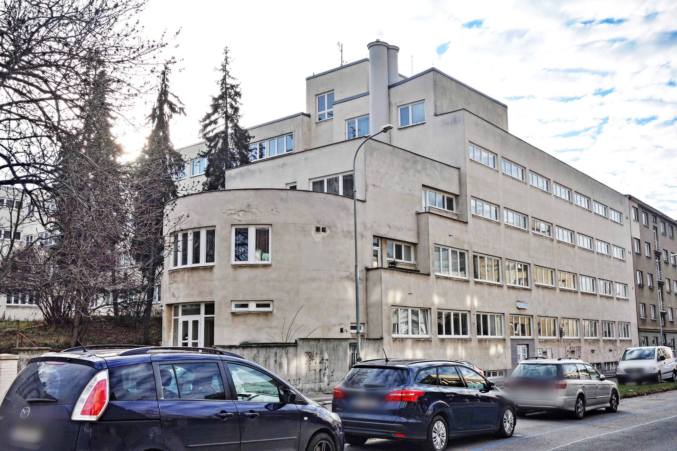 Ministerstvo vnitra - Oddělení pobytu cizinců Praha III