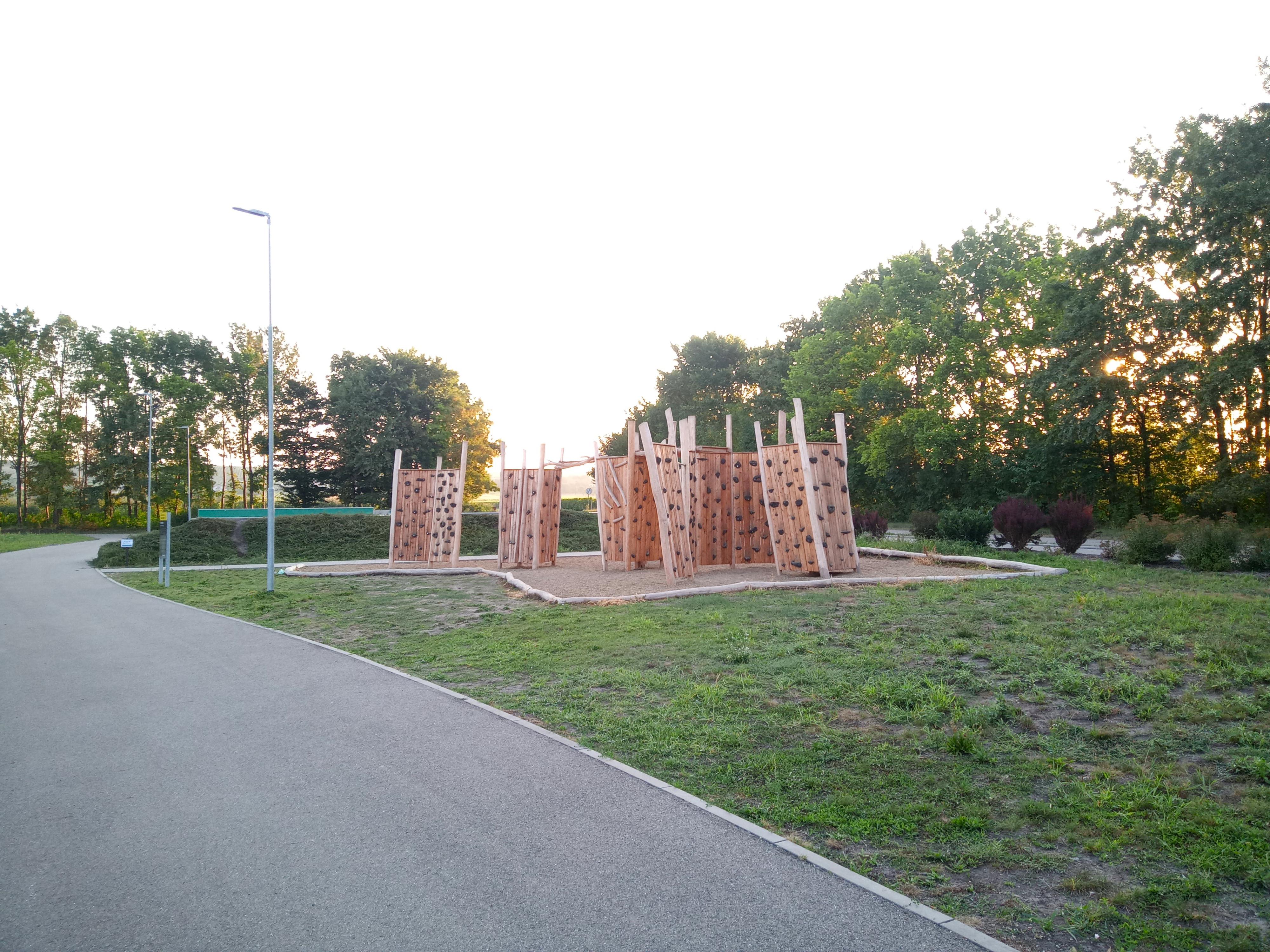 Boulderová stěna Velké Bílovice foto 5