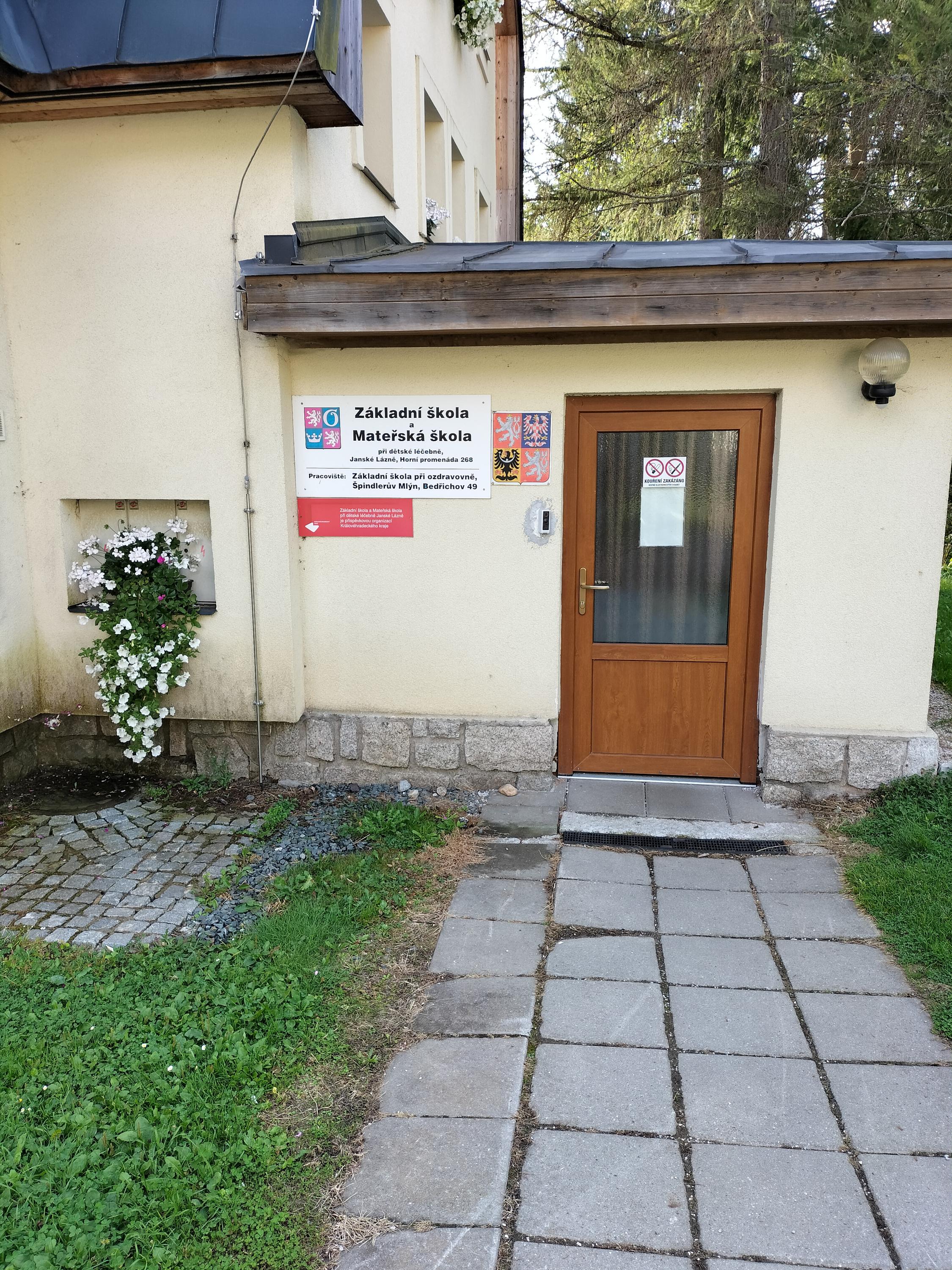 ZŠ a MŠ při dětské léčebně, Janské Lázně foto 2