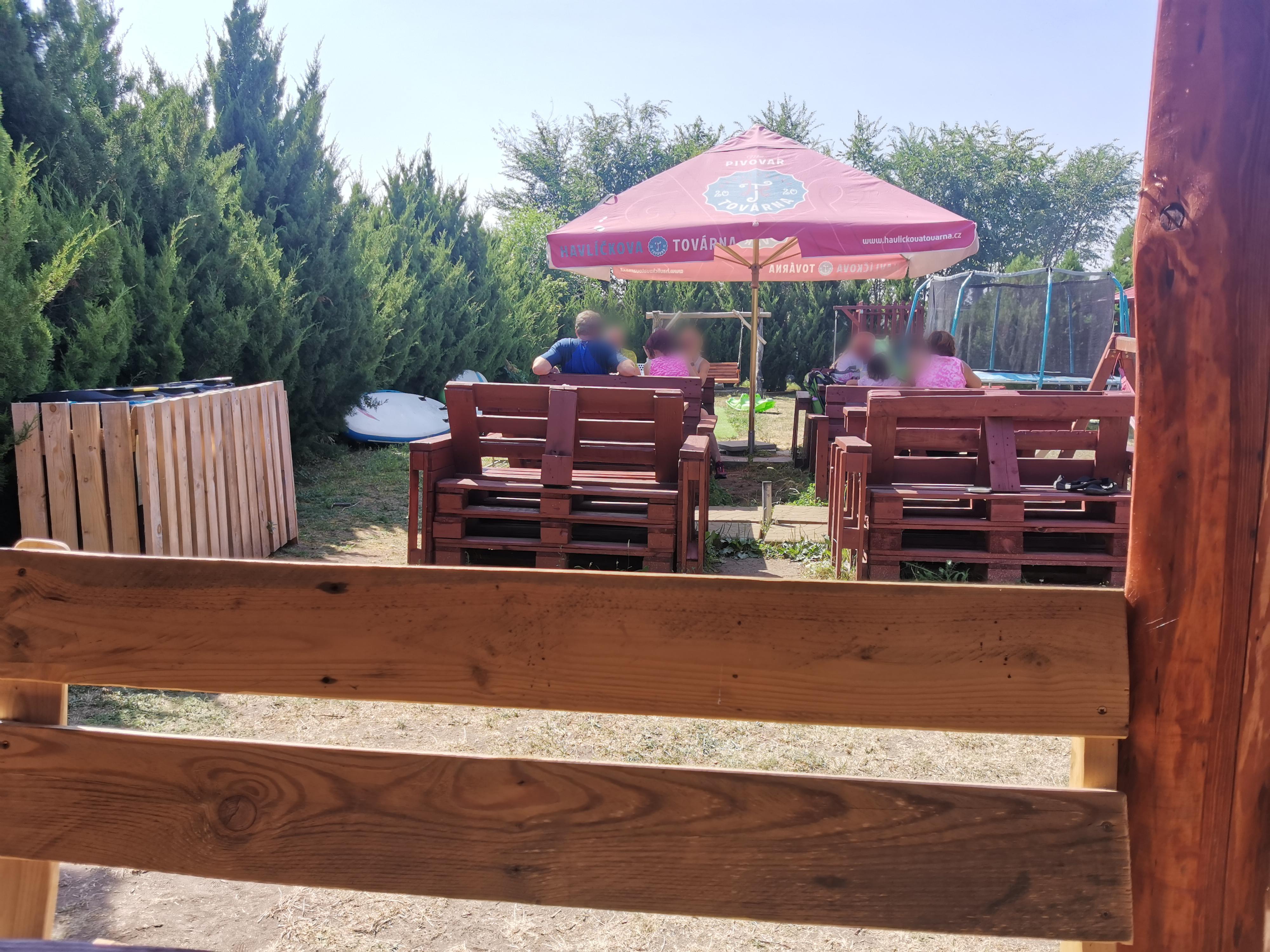 Pivní zahrádka Pod hrází foto 6