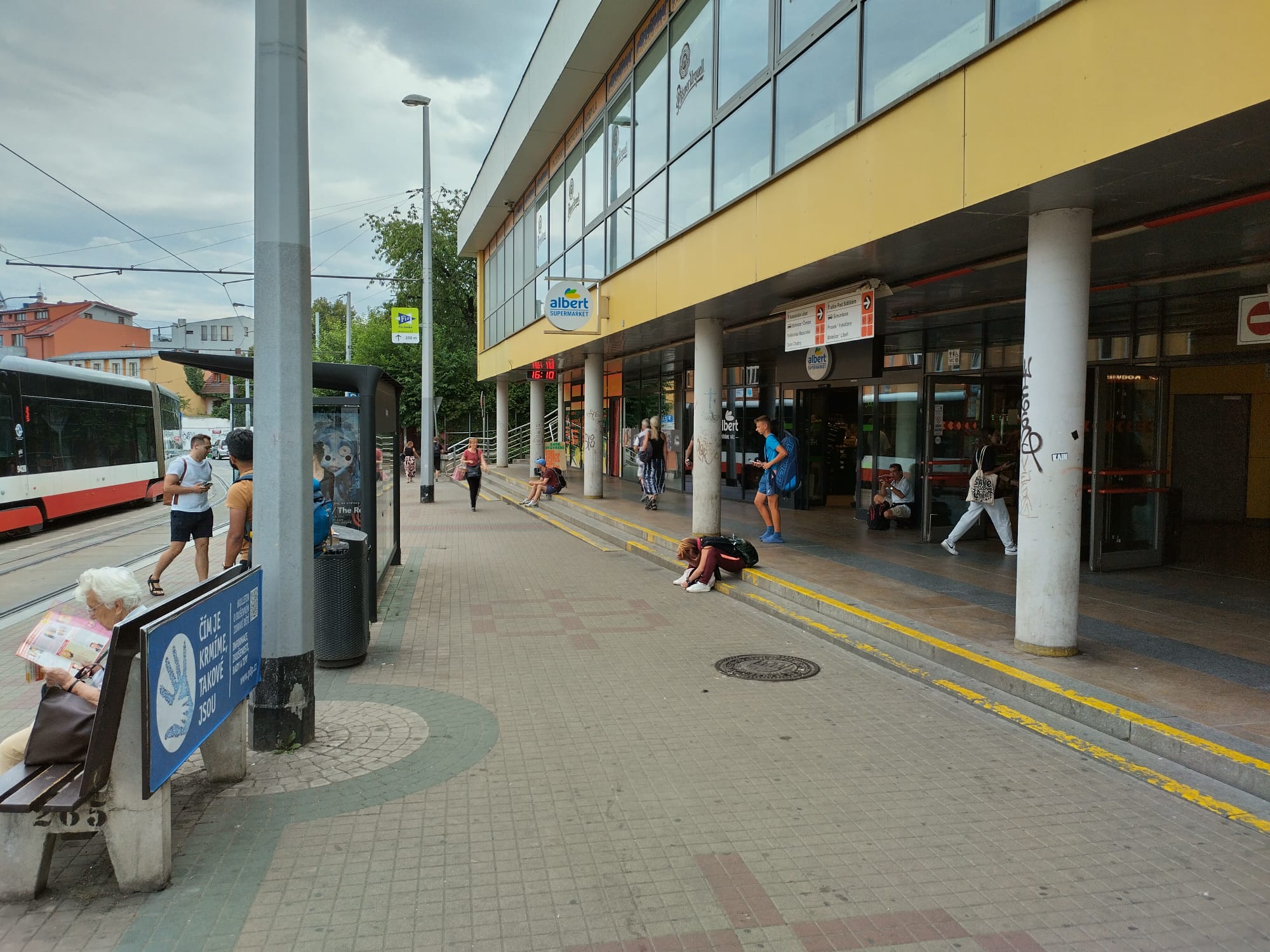 Albert Supermarket foto 3