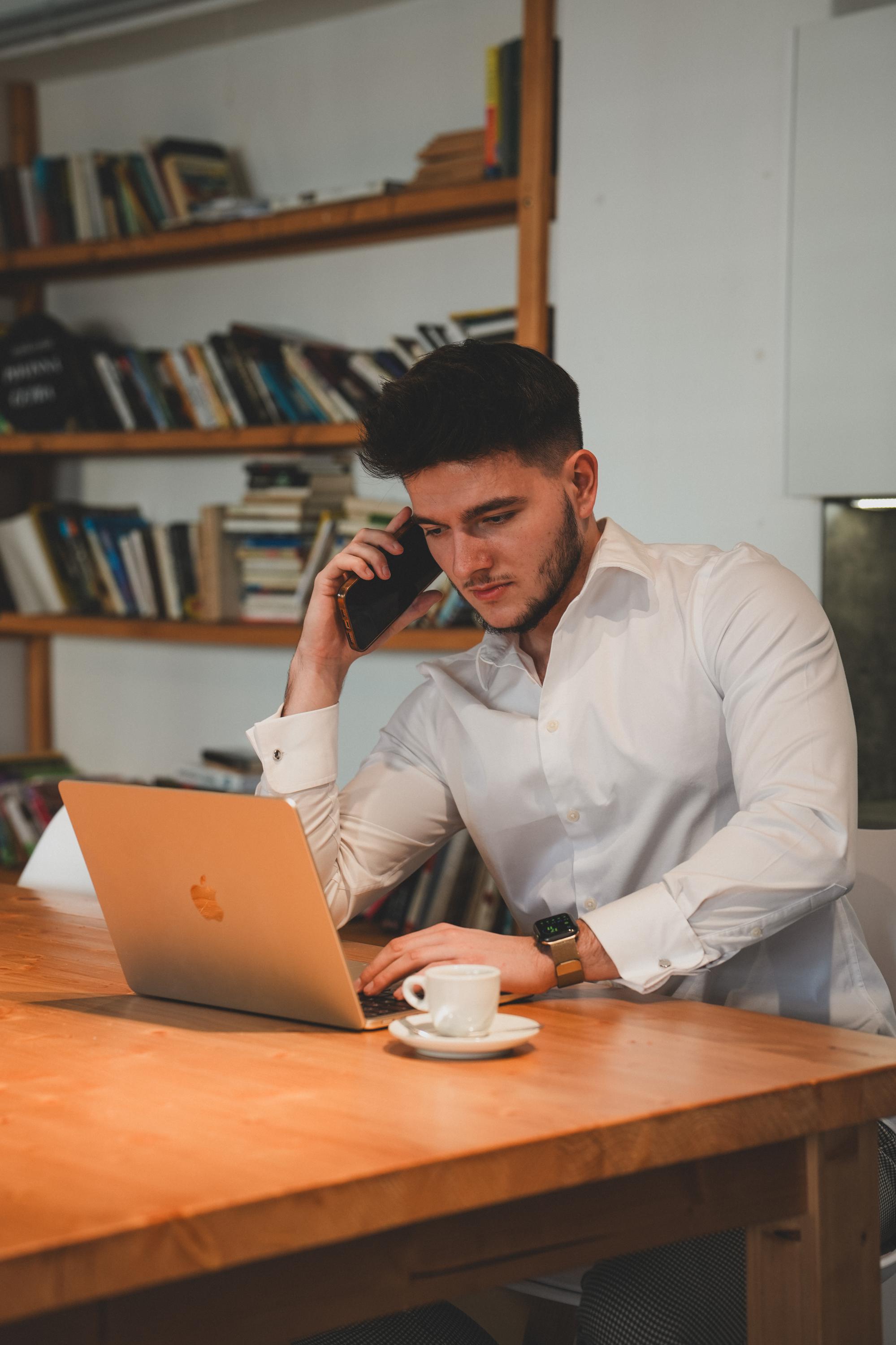 Realitní makléř Erik Moravčík foto 2