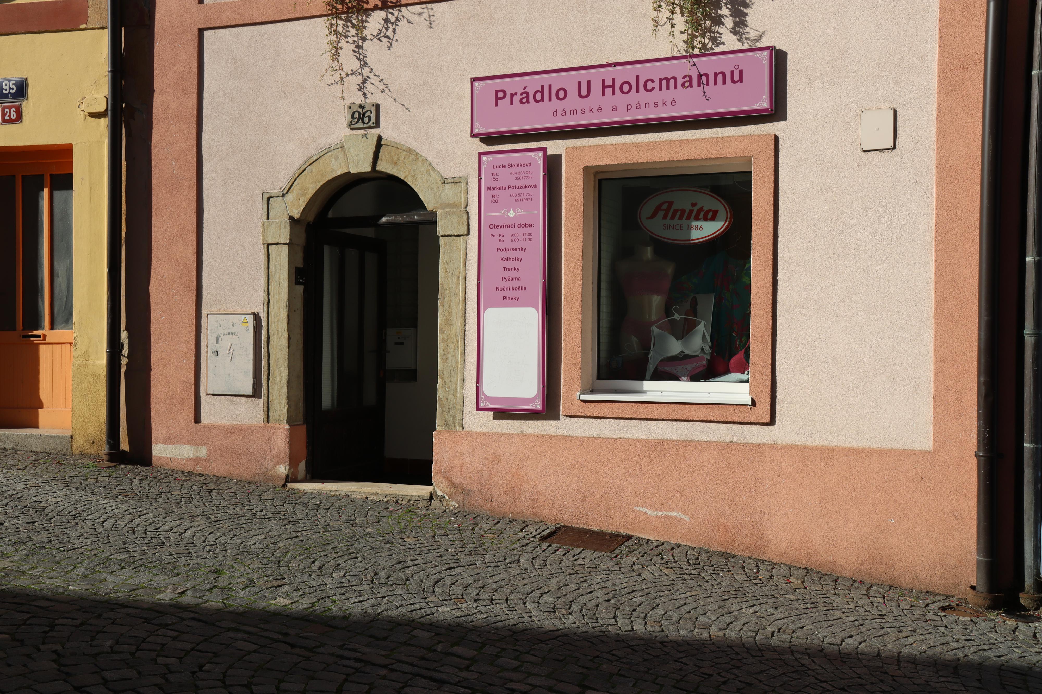 Prádlo U Holcmannů foto 2