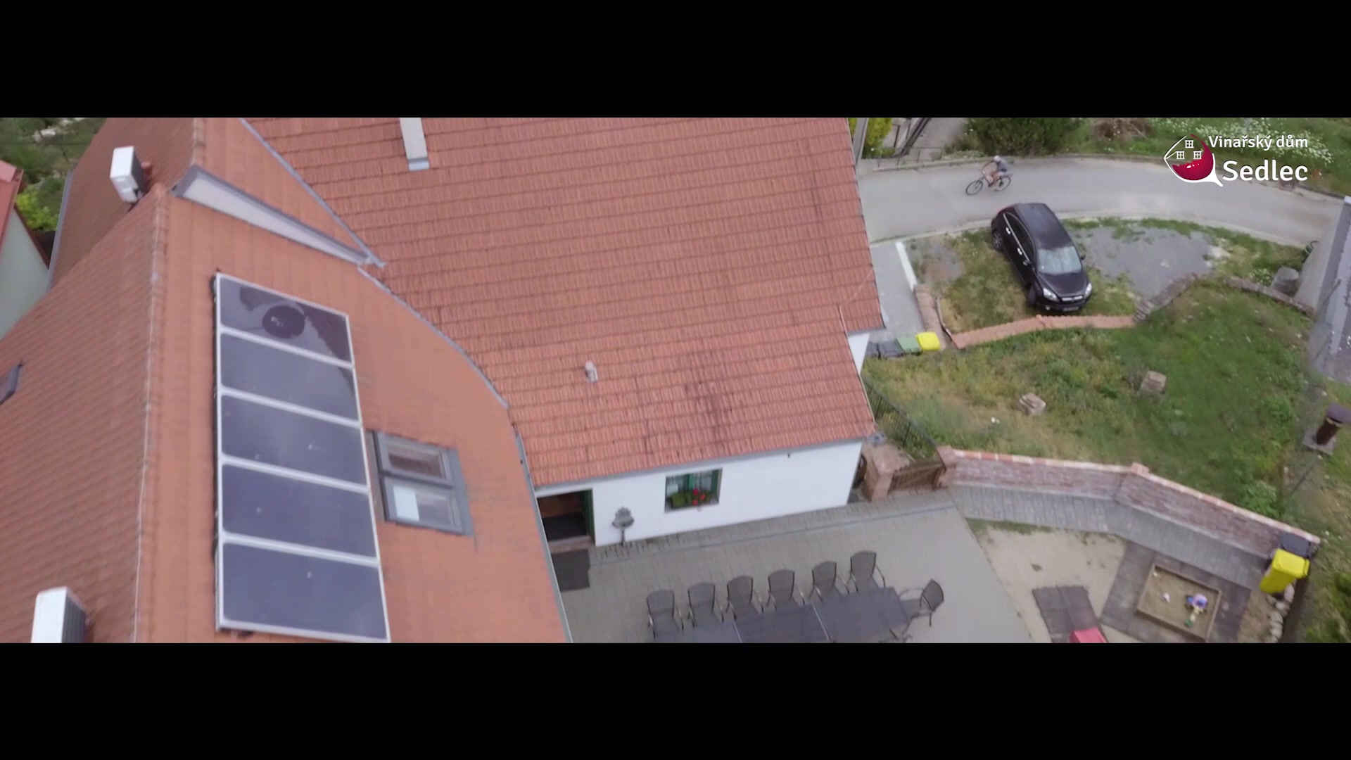 Vinařský dům Sedlec - degustační sklep foto 2 (náhled videa)
