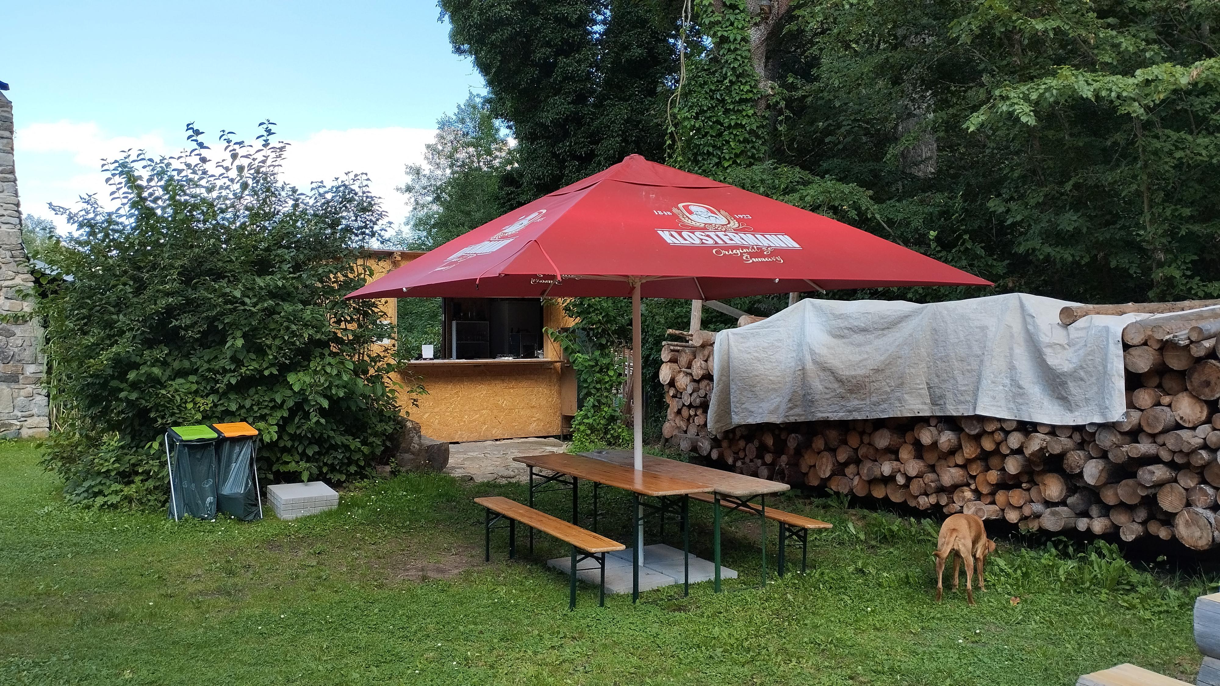 Buřt bouda Na Hamru foto 1