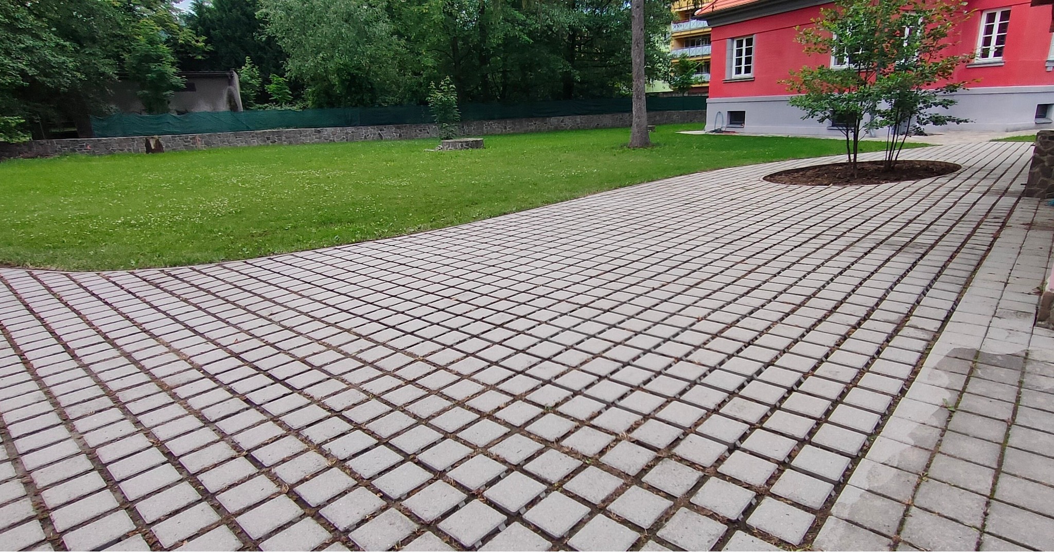 Zahnaš s.r.o. - čištění a nátěry foto 2