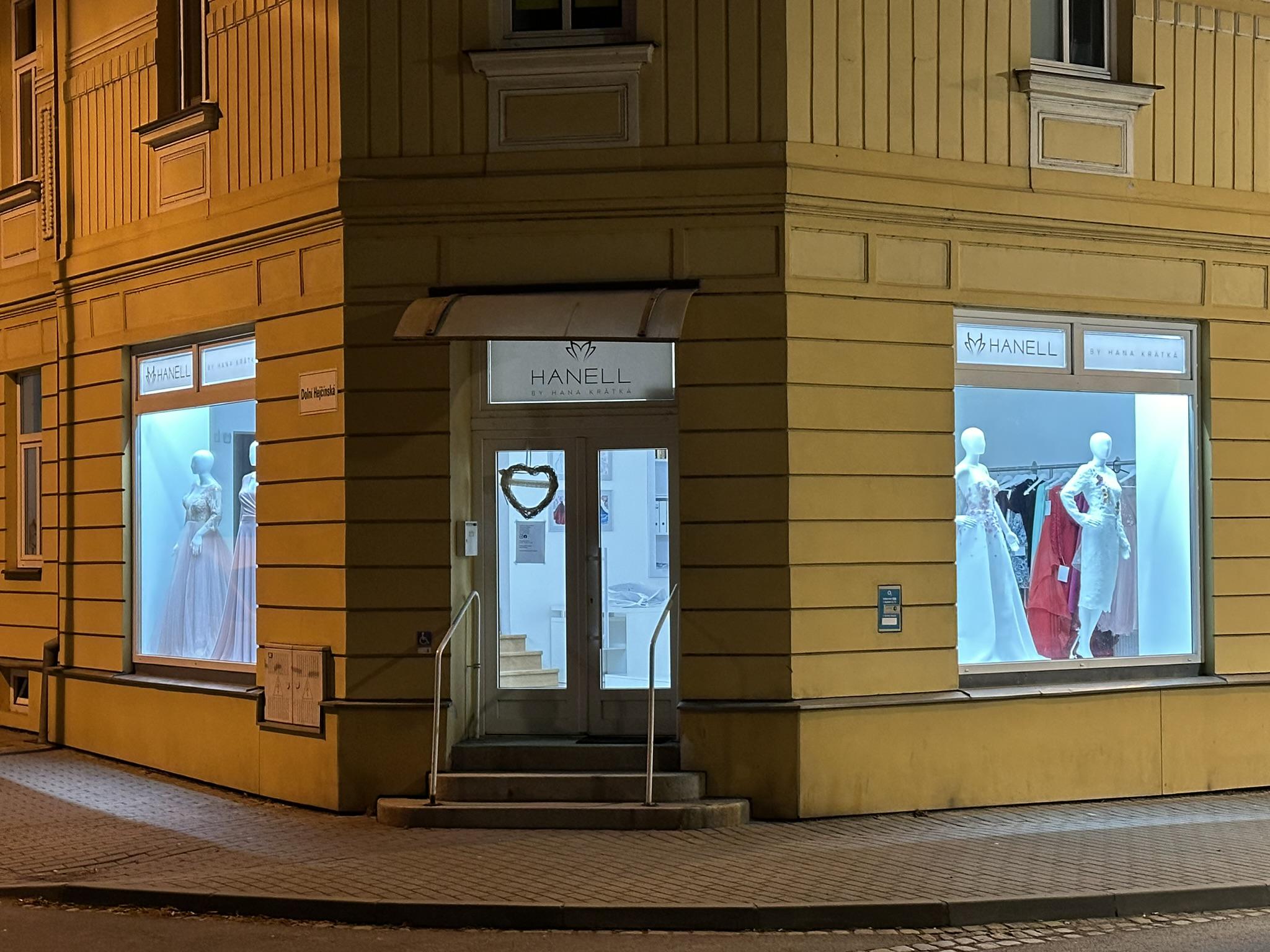 Hanell by Hana Krátká