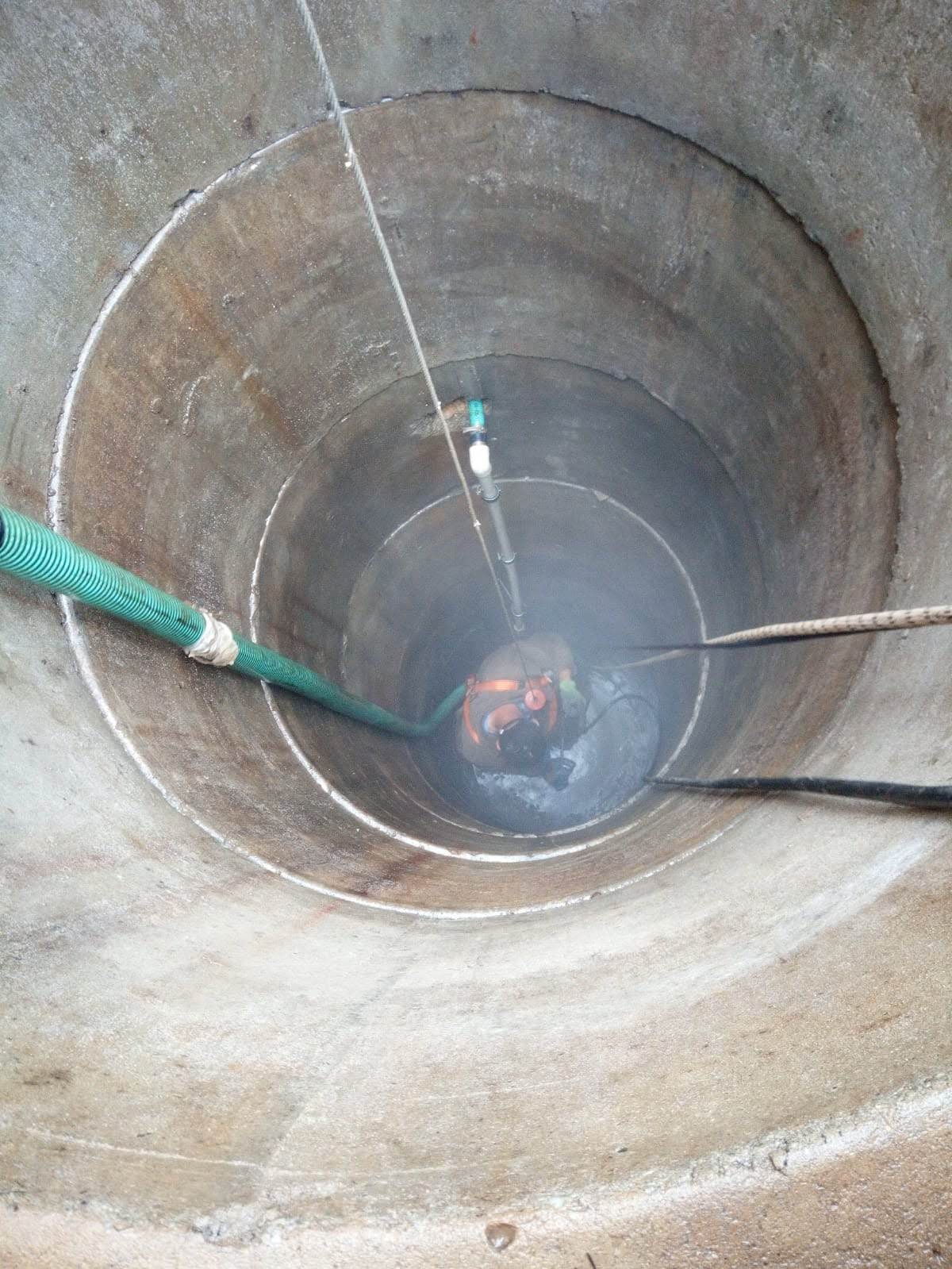 Jiří Zloch - Čištění vrtů a studní foto 4