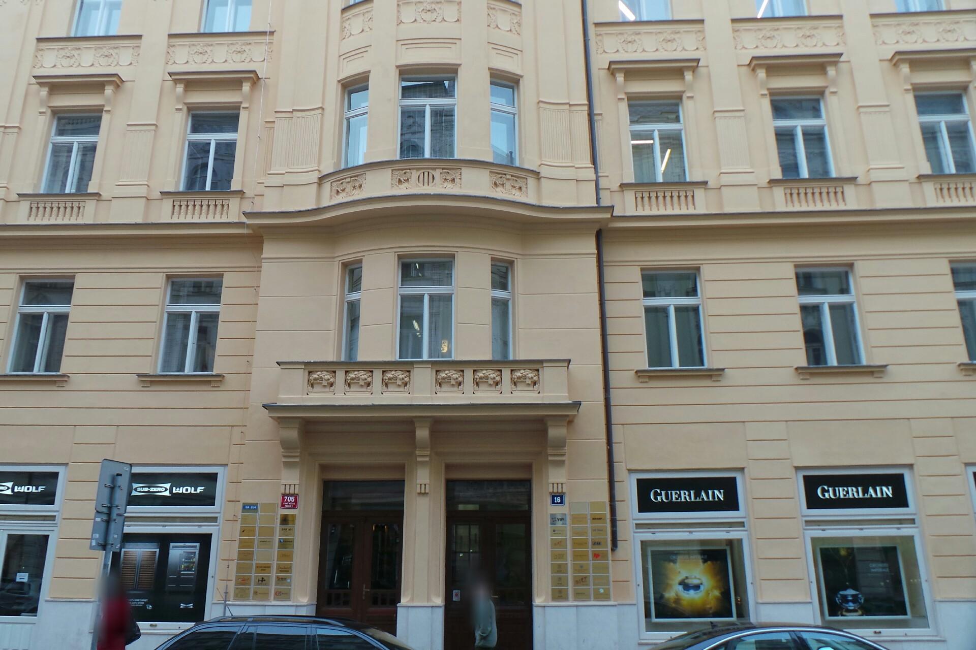 Diplomatická Akademie s.r.o.