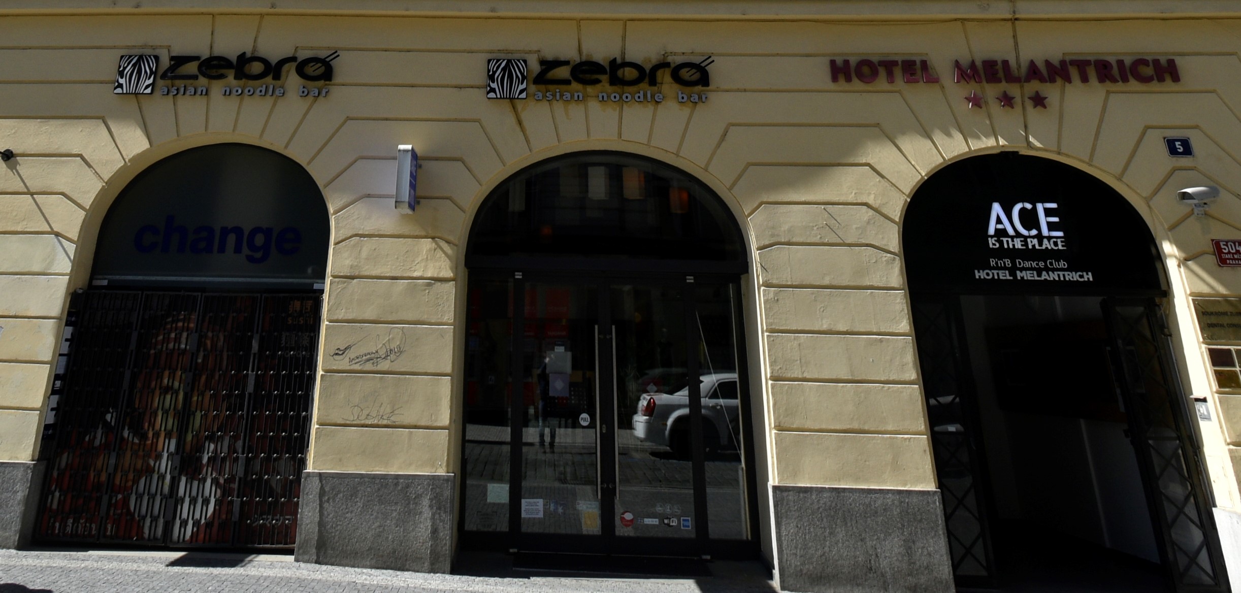 Zebra Asian noodle bar foto 2