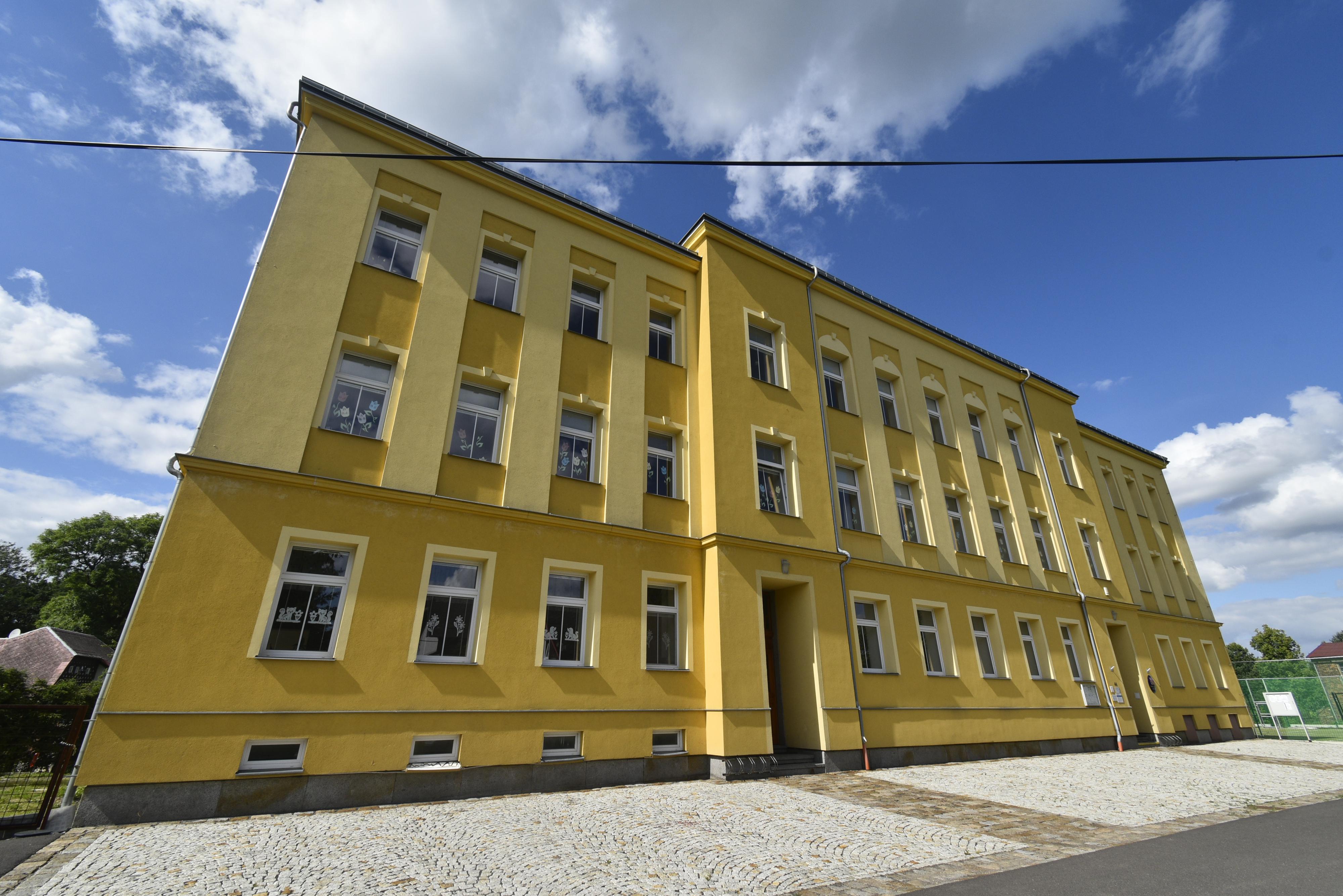 ZŠ a MŠ Staré Křečany foto 4