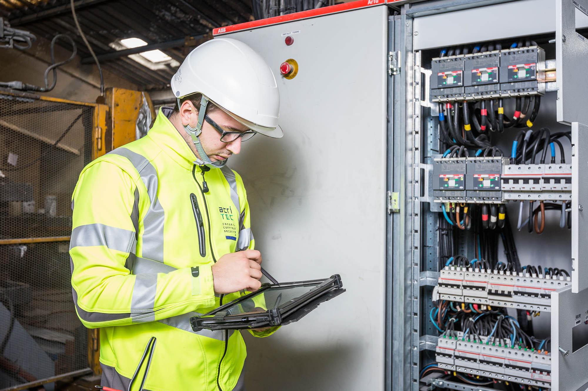 Revizní technik Petr Herzig