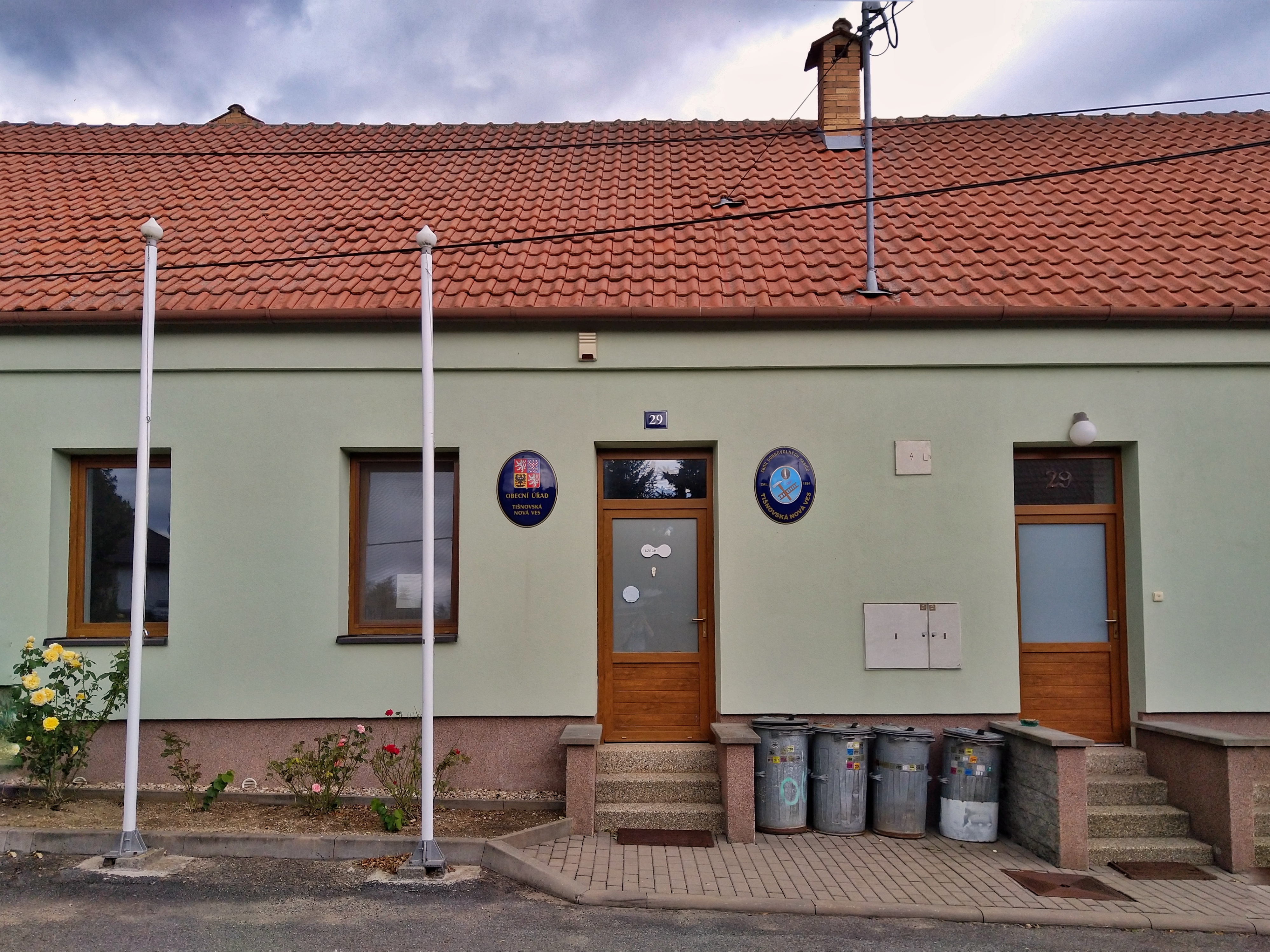 Tišnovská Nová Ves - obecní úřad foto 2
