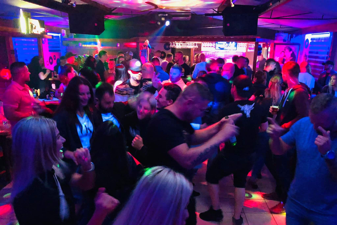 Iris club & music bar