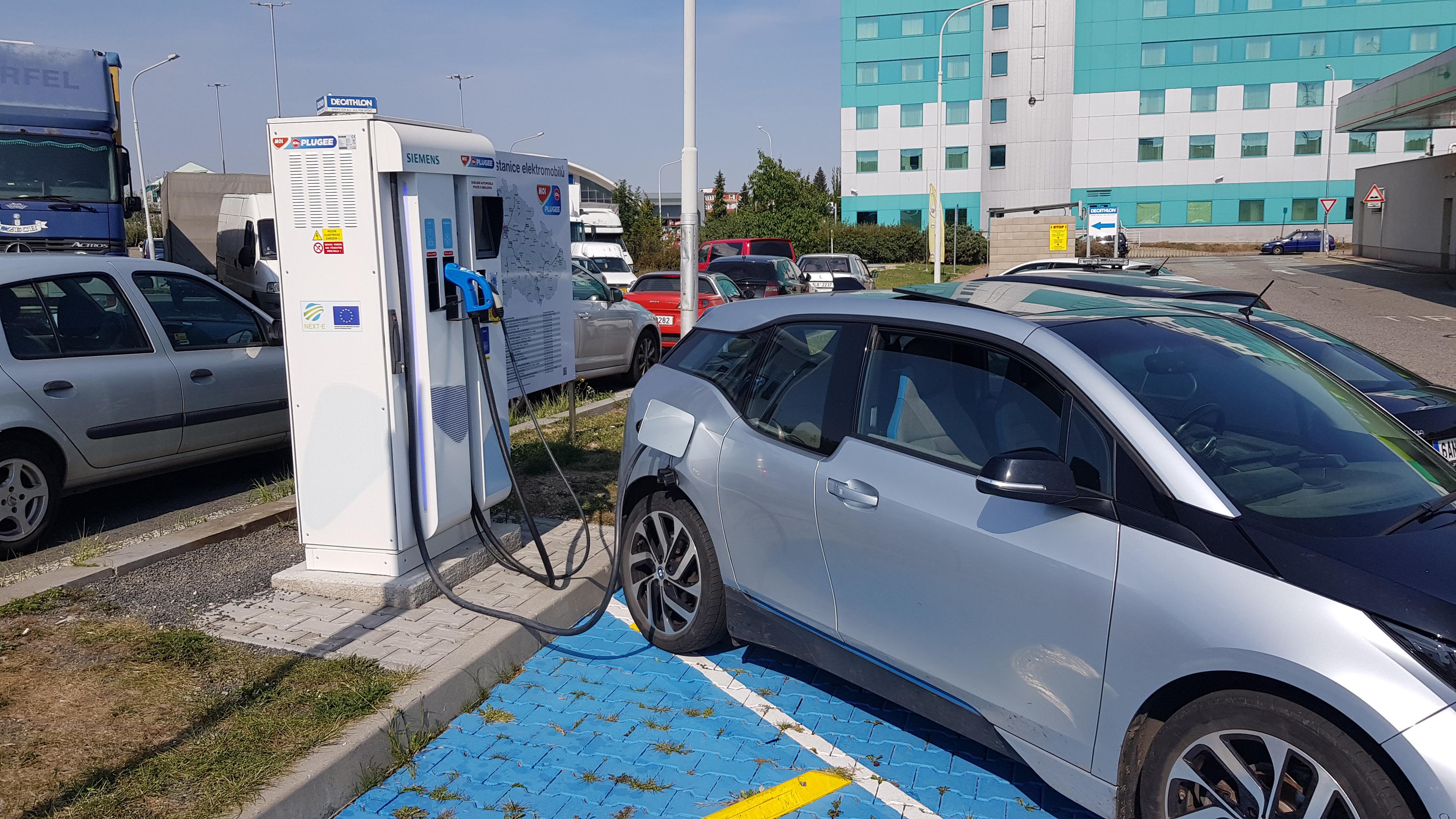 MOL - Nabíjecí stanice