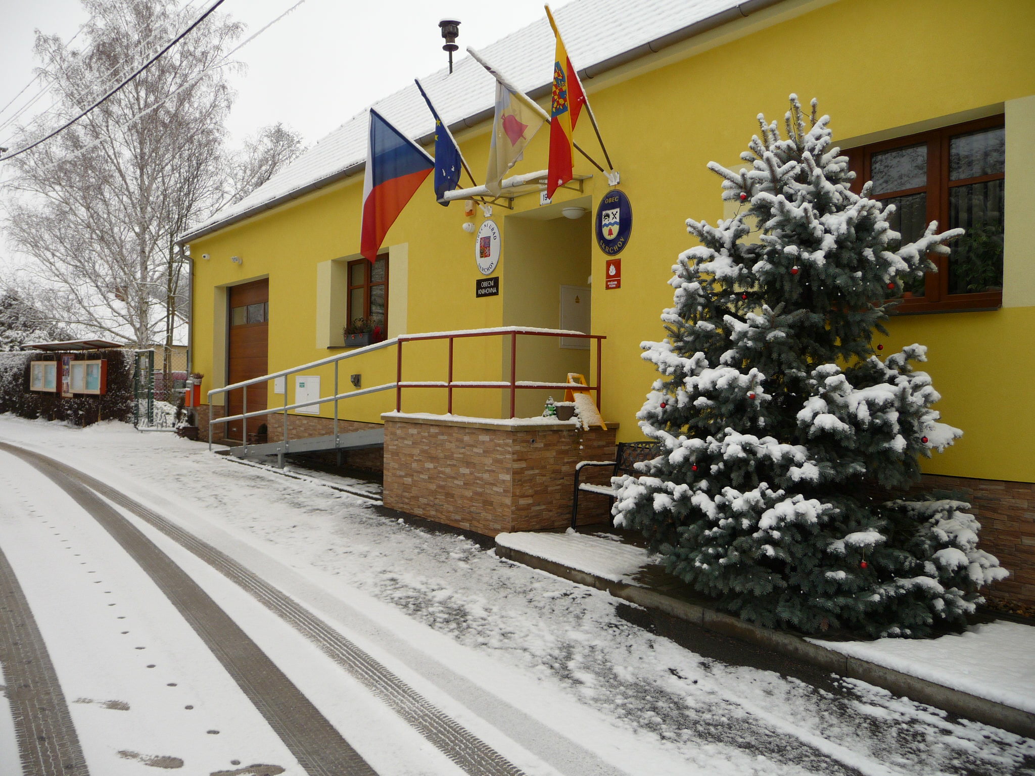 Skrchov - obecní úřad foto 3