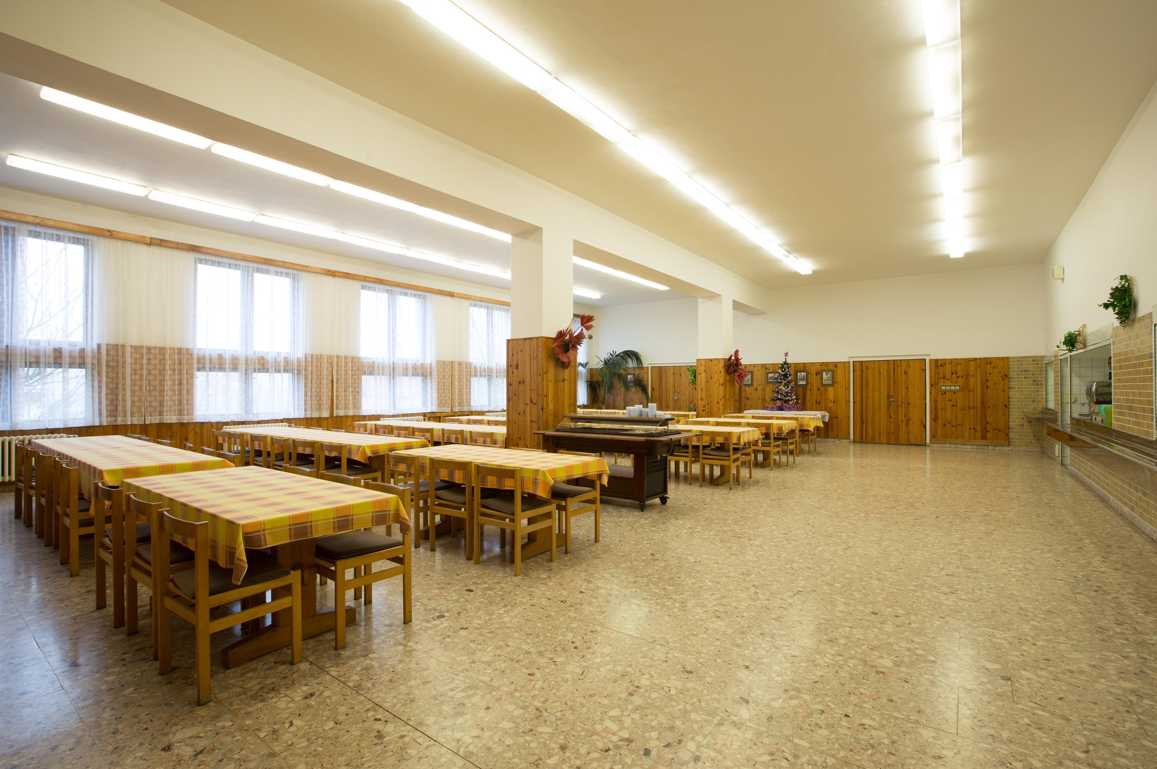 Průmyslová střední škola Letohrad - Školní jídelna