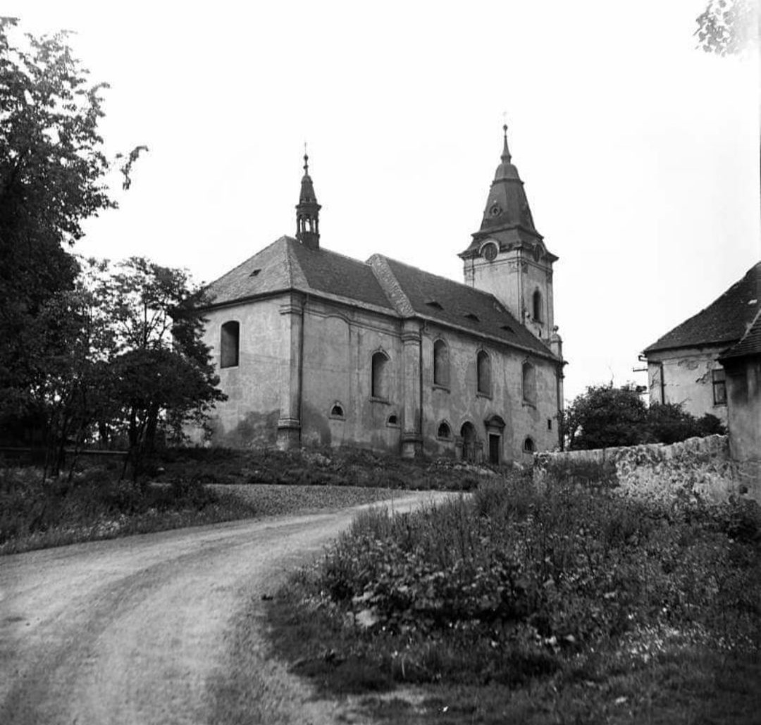 Vrskmaň - obecní úřad foto 2