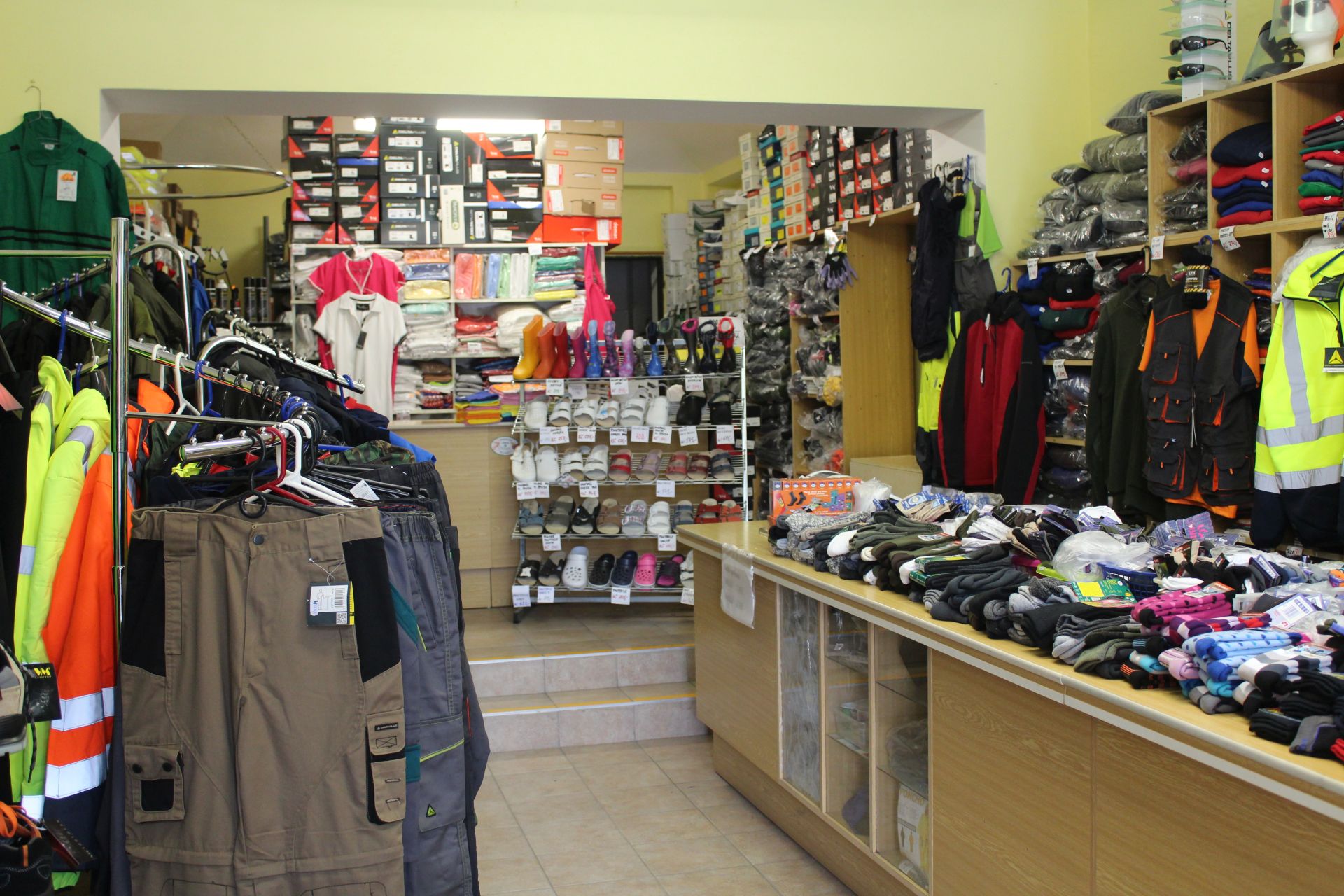 Pracovní a volnočasové oděvy a obuv Alena foto 2