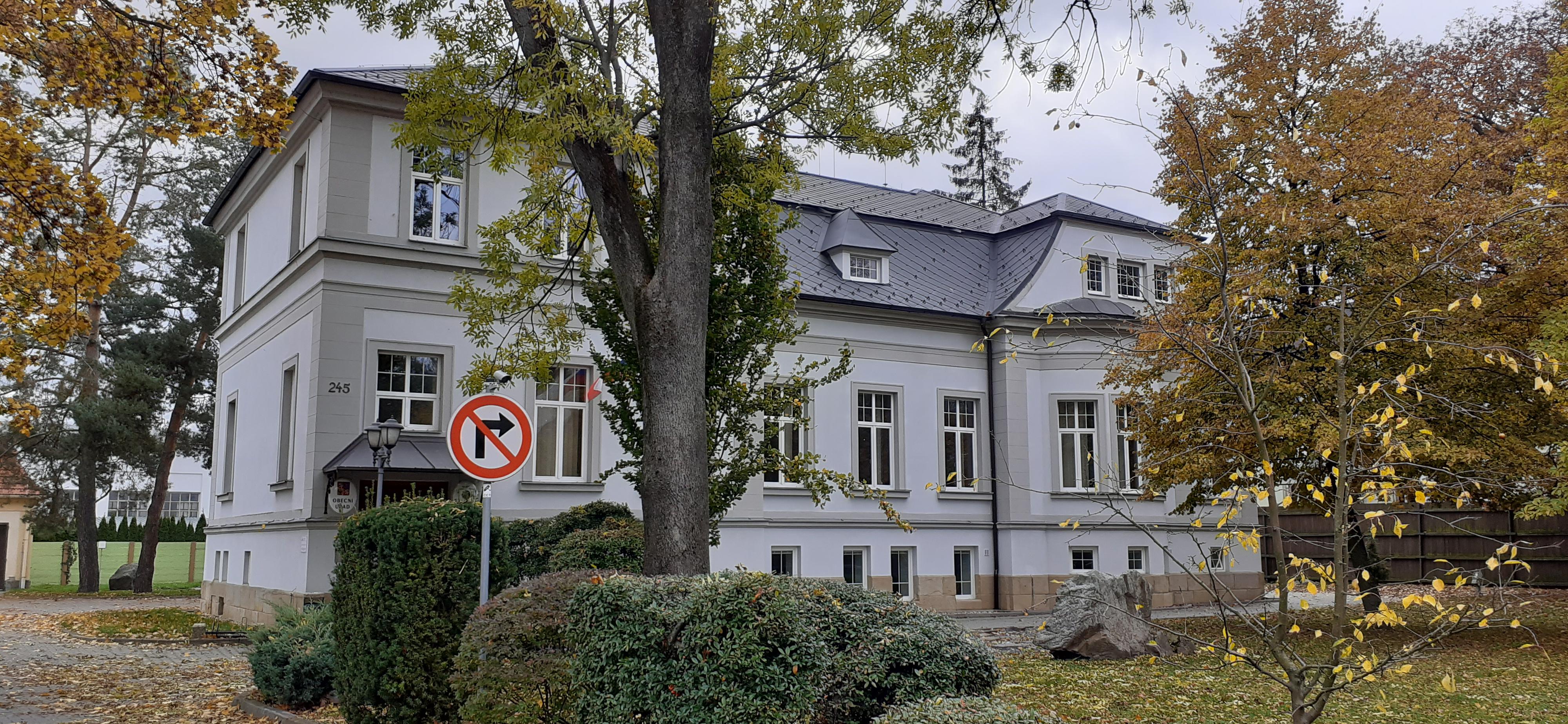 Šenov u Nového Jičína - obecní úřad foto 3