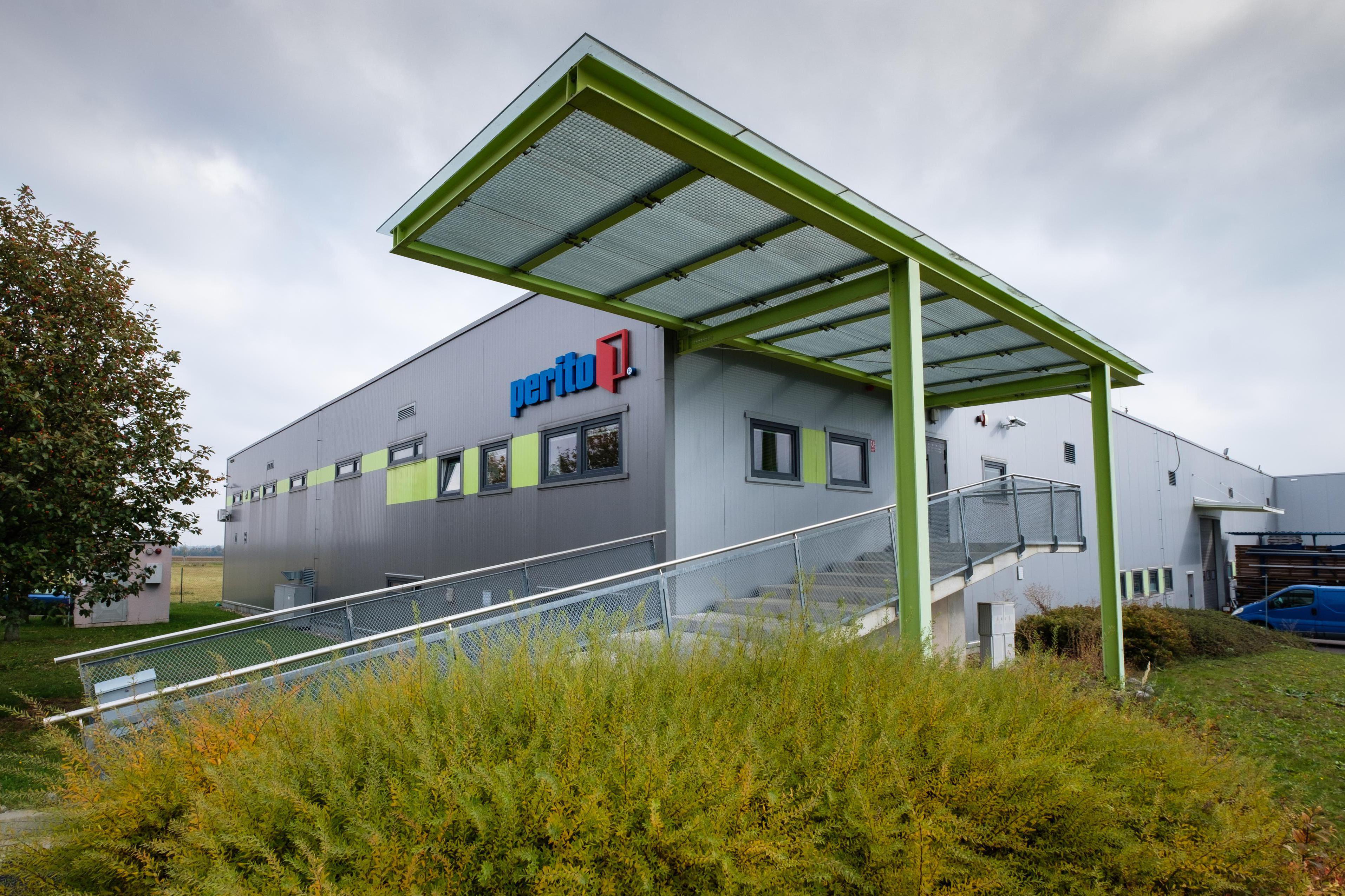 Perito - vchodové dveře