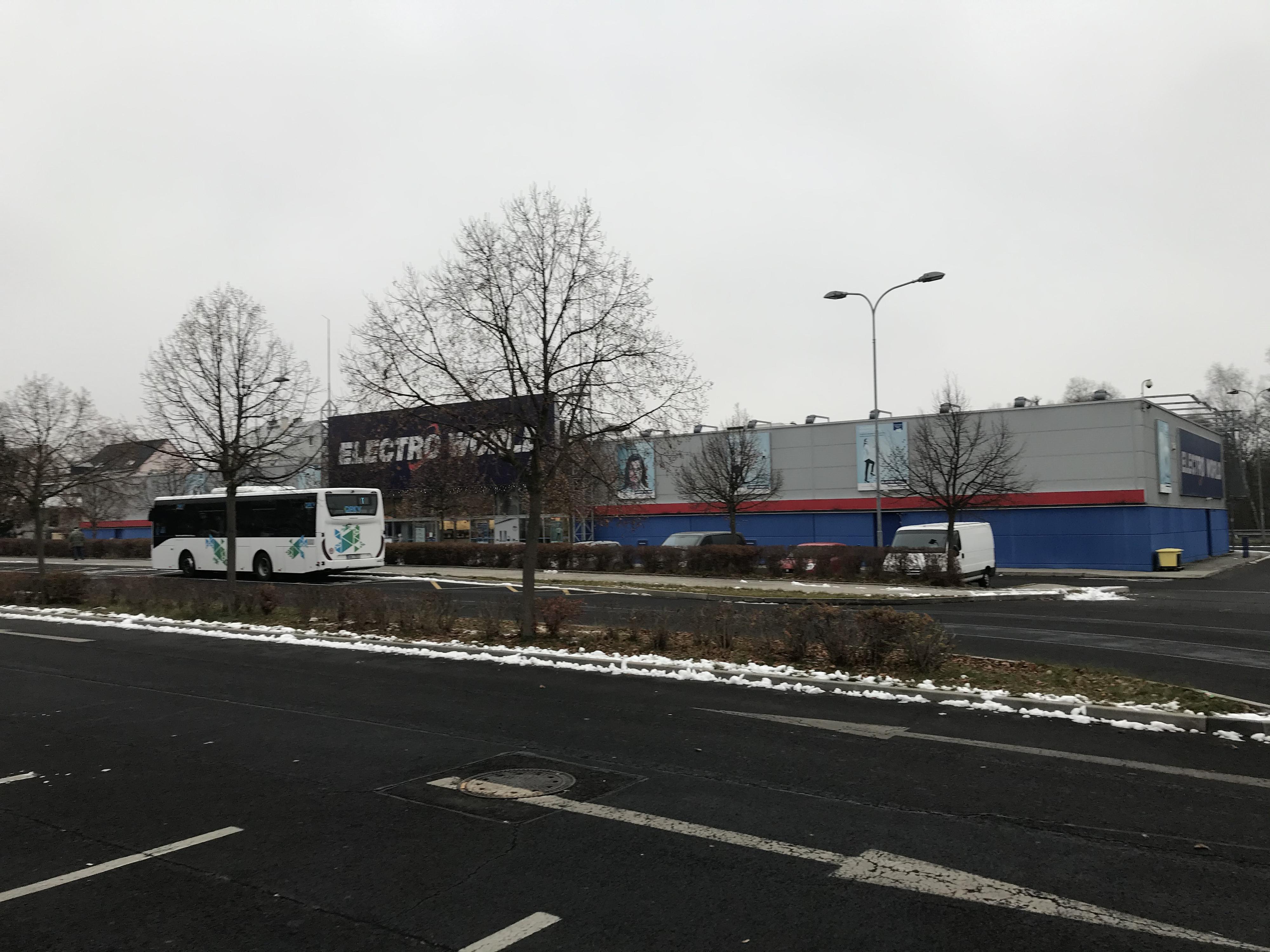 OC SHOPLAND Karlovy Vary foto 3