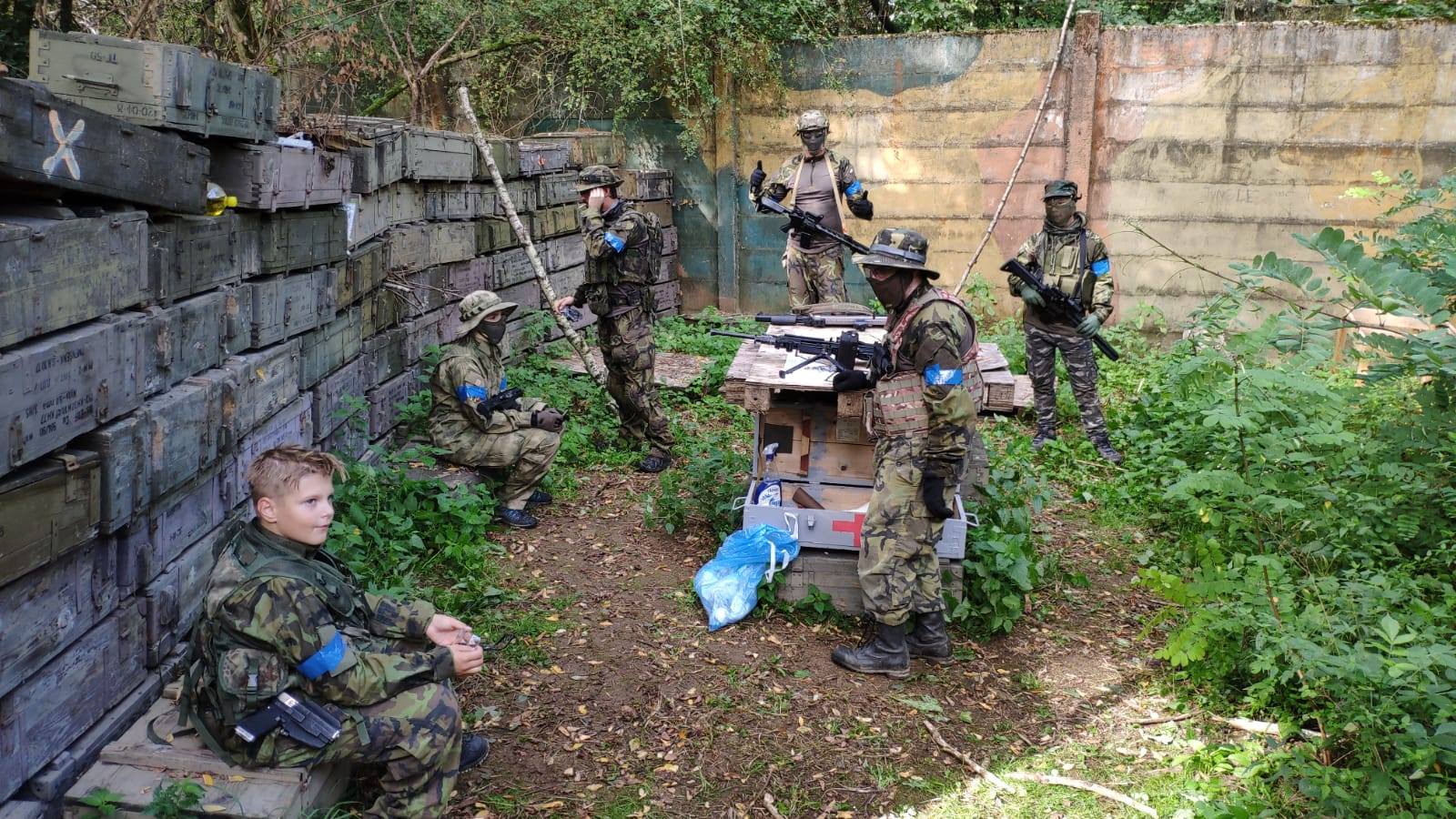 BUNKR - veřejný zábavný areál foto 5