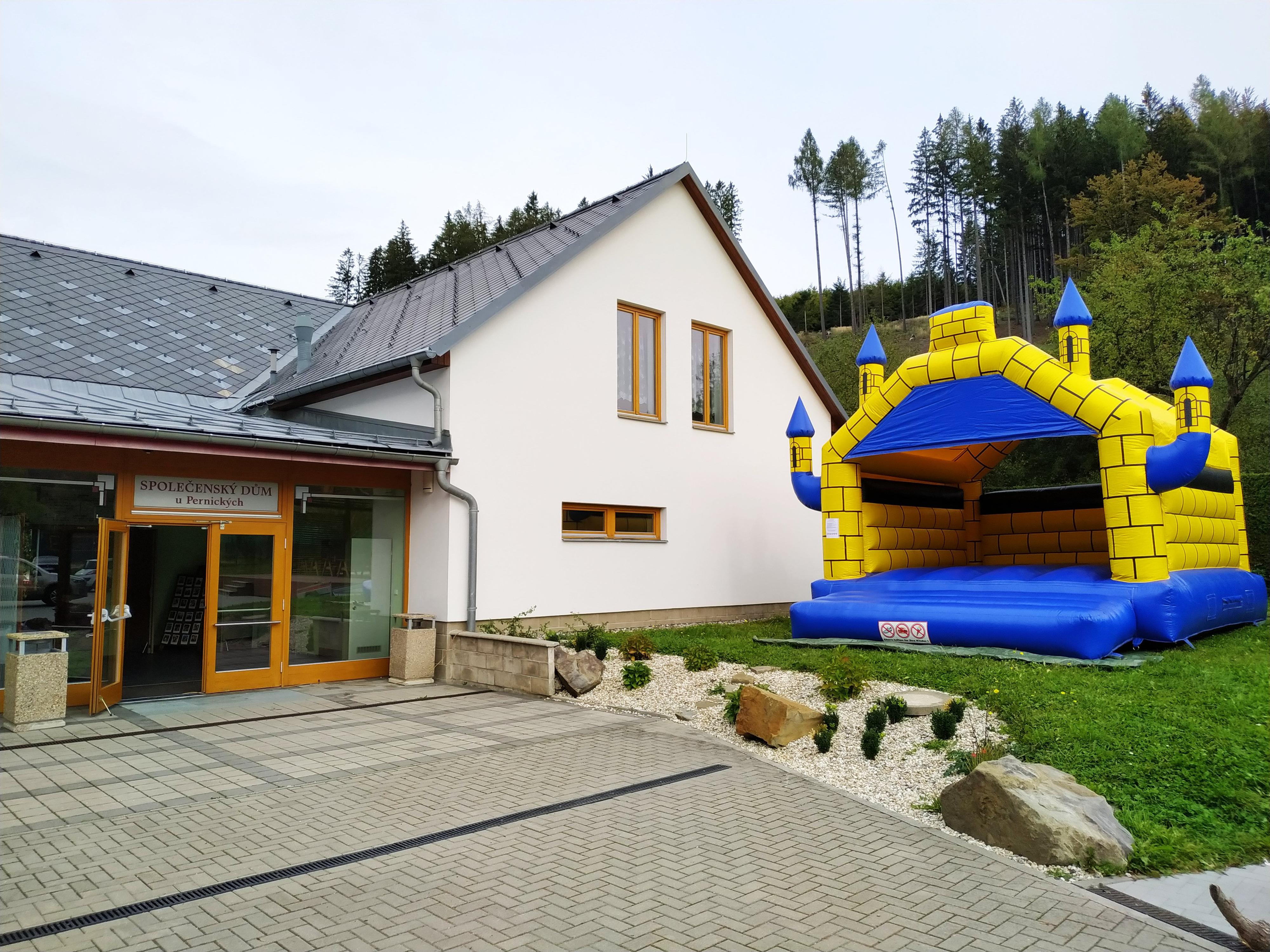 Půjčovna skákacích hradů pro děti - Tomáš Bíbrlík foto 3