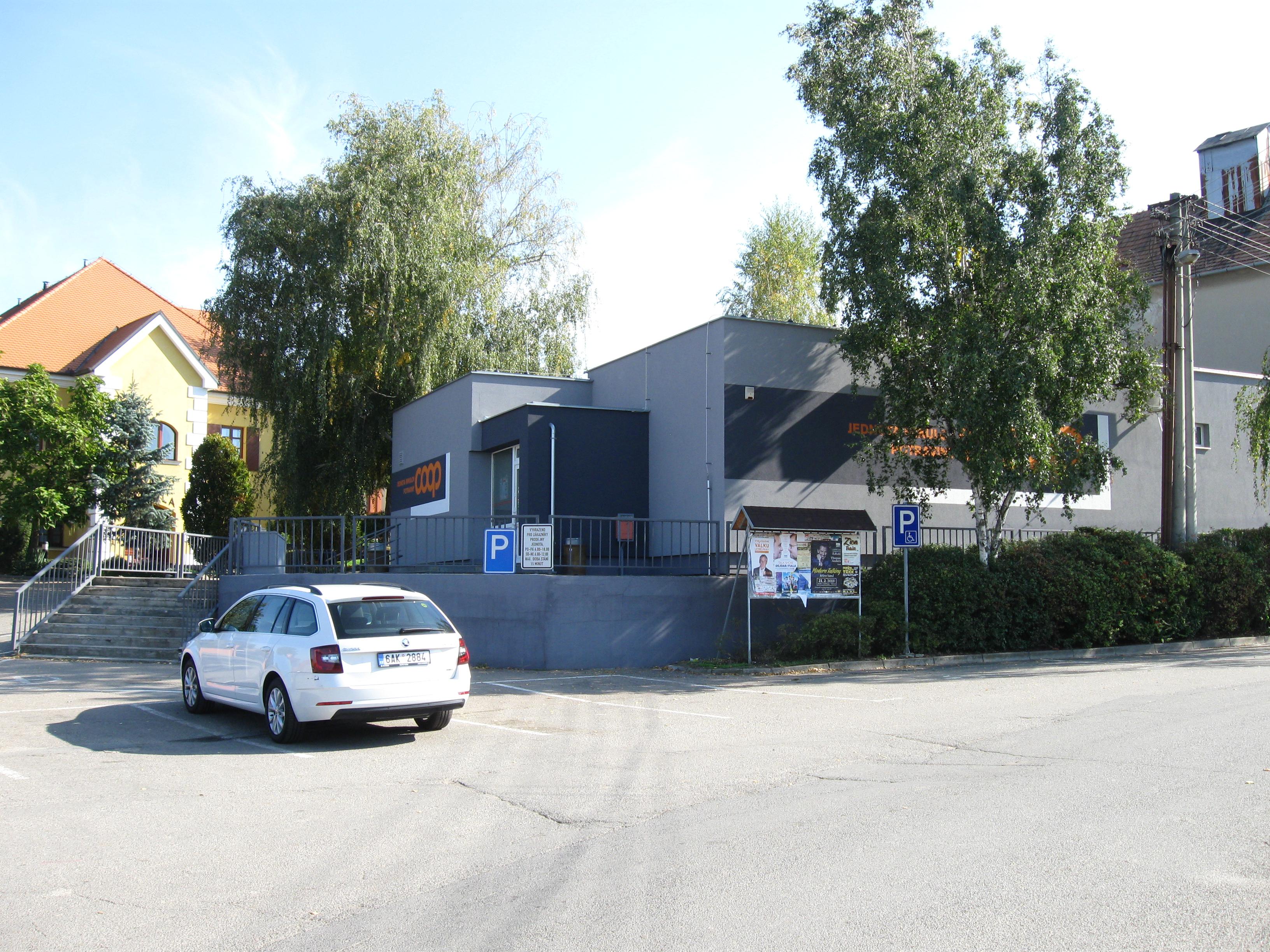 COOP - Jednota, spotřební družstvo v Mikulově foto 4