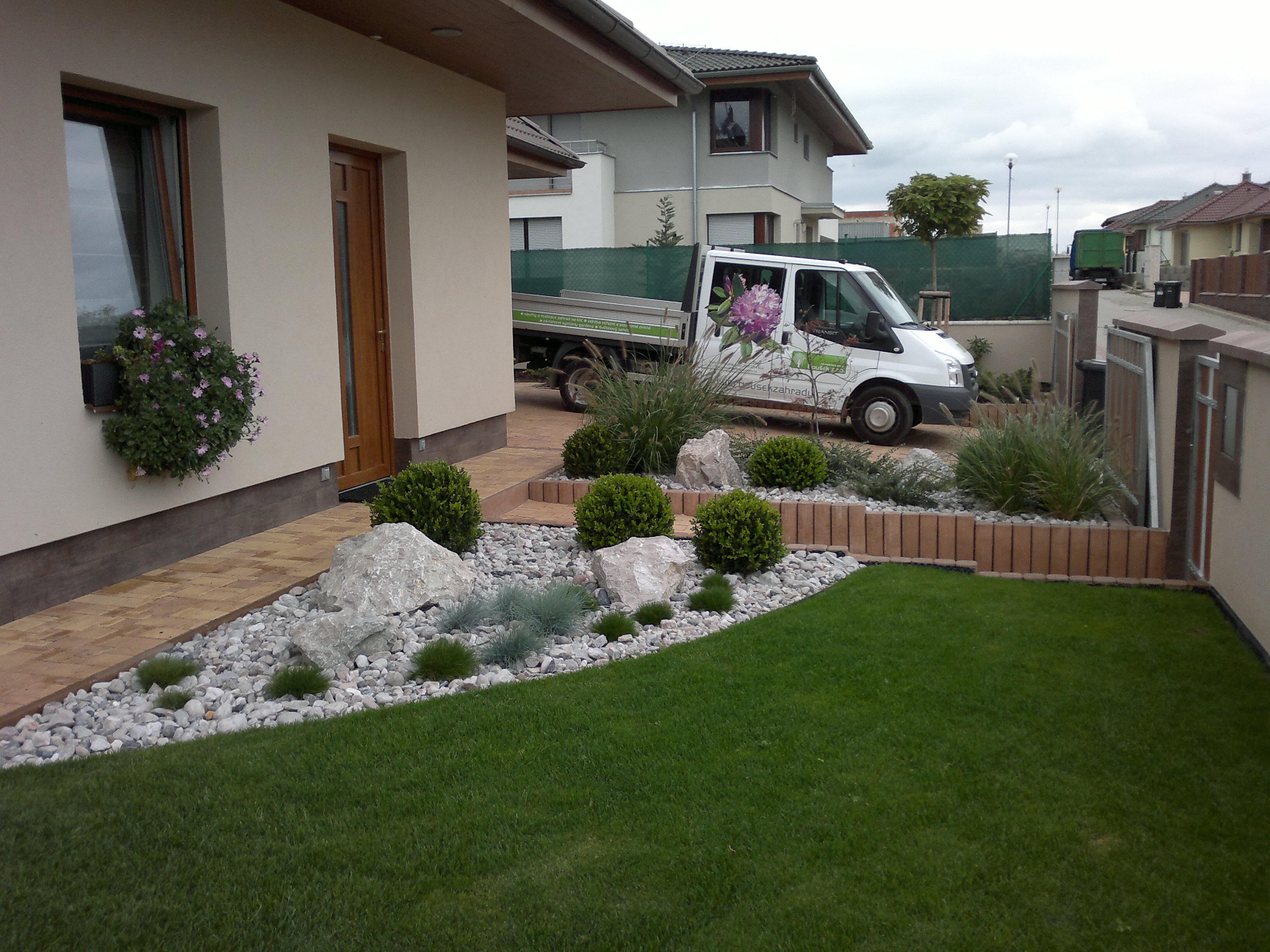 Boušek s.r.o. - zahradnické práce foto 3