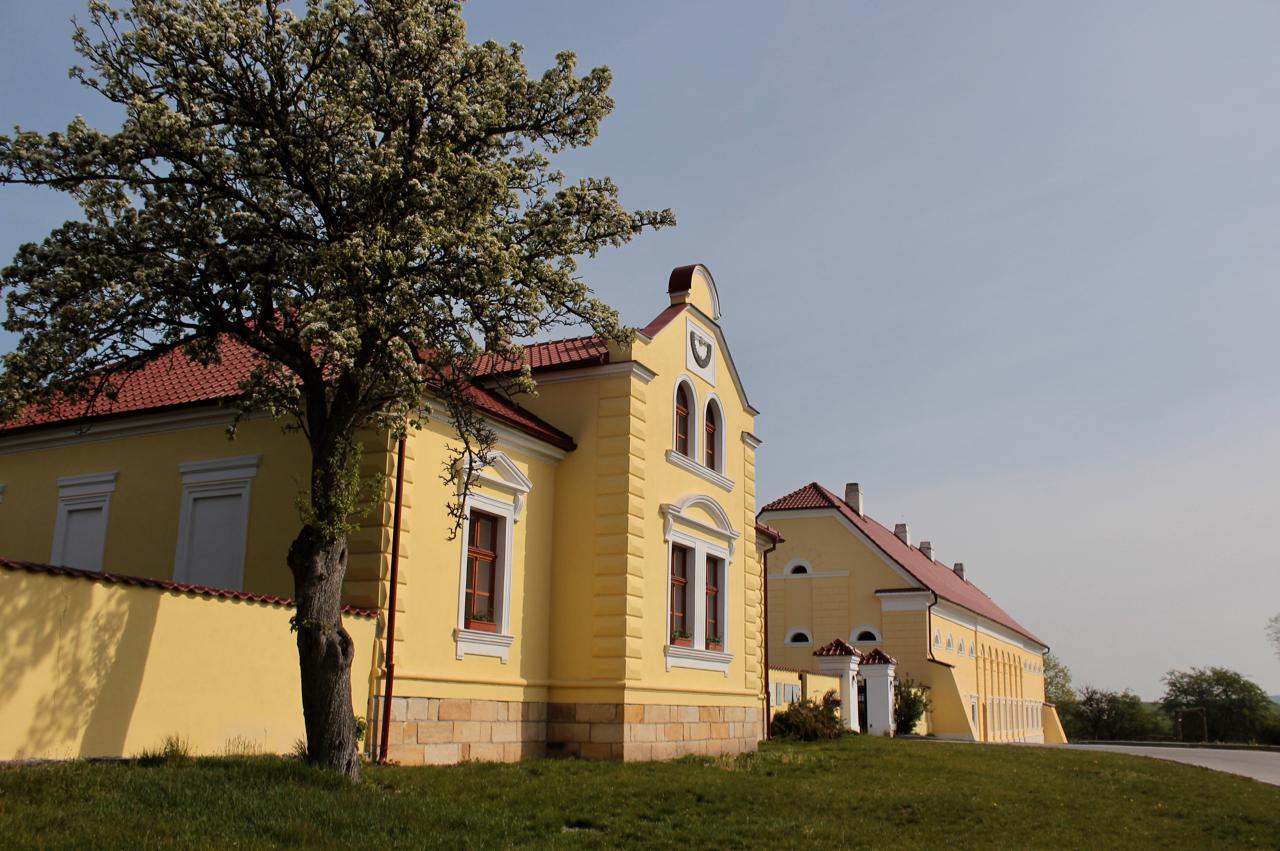 Farma Dvůr Chotěšice